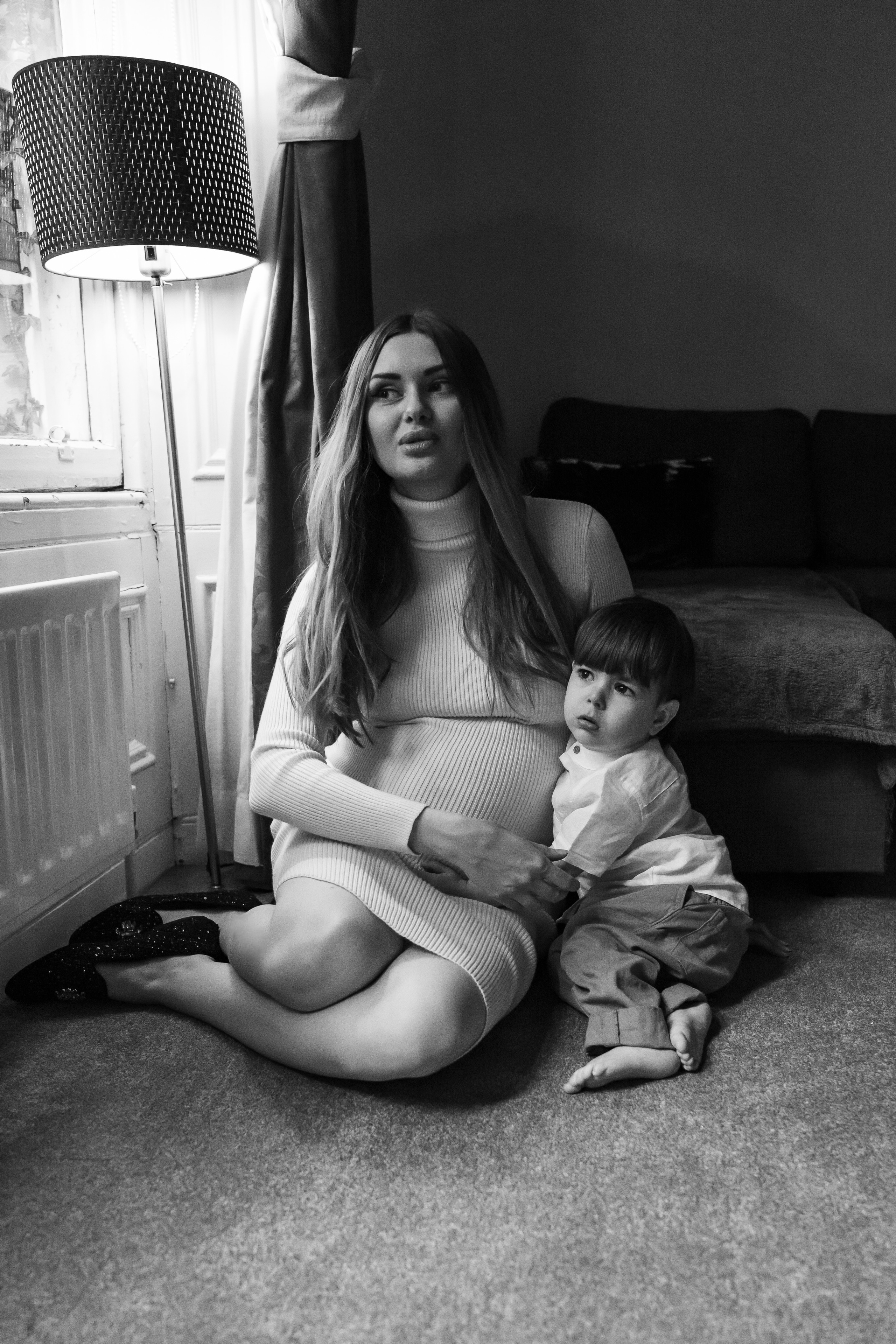 Maternity family photoshoot. Newcastle Upon Tyne Photographer Yana Balatskaya