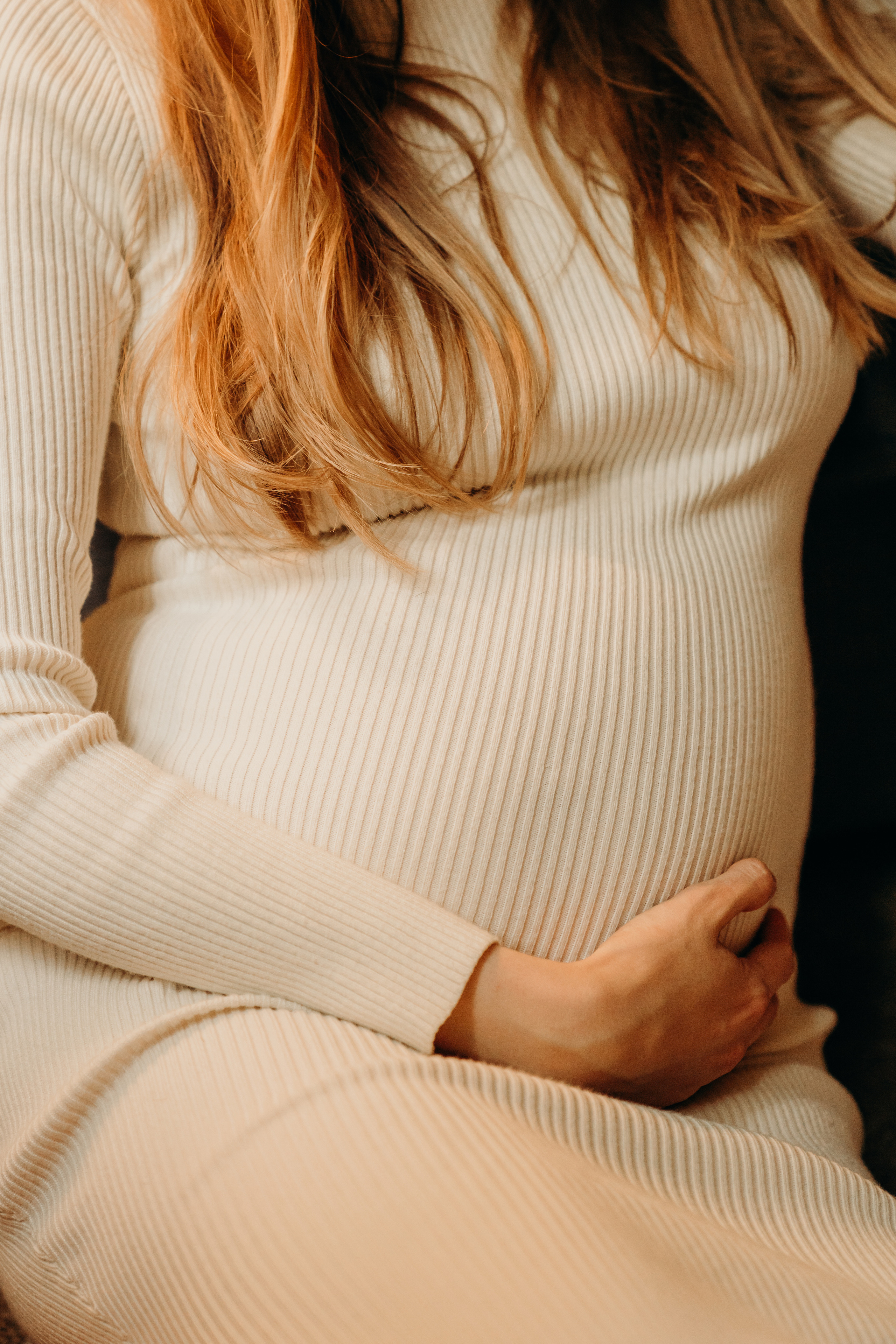 Maternity family photoshoot. Newcastle Upon Tyne Photographer Yana Balatskaya