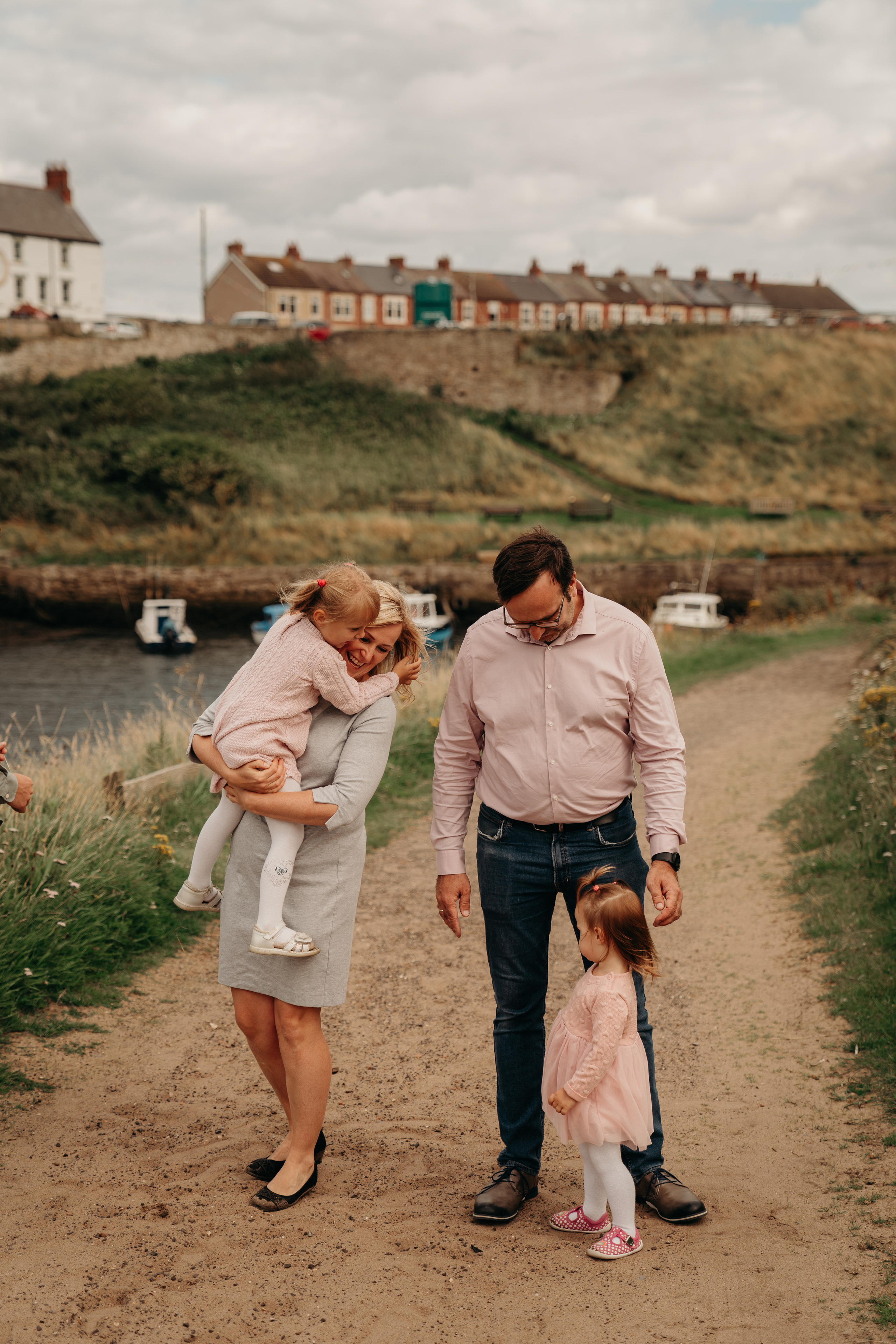 Coastal Family photography. Newcastle Upon Tyne Photographer Yana Balatskaya