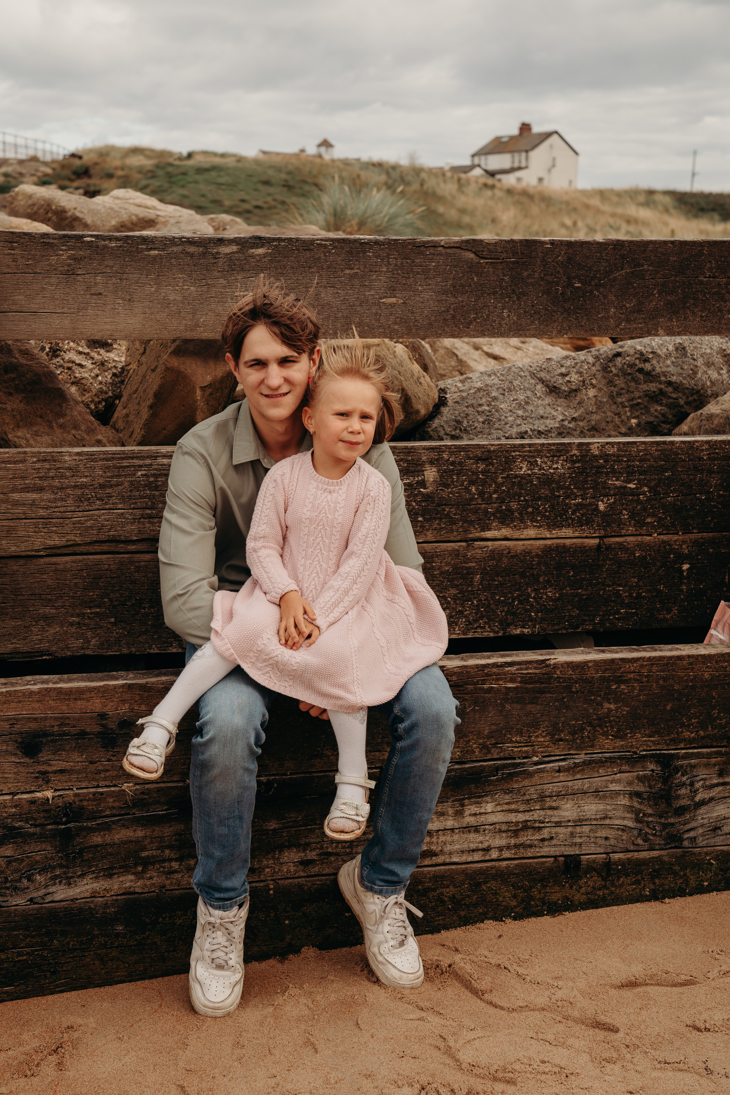Coastal Family photography. Newcastle Upon Tyne Photographer Yana Balatskaya