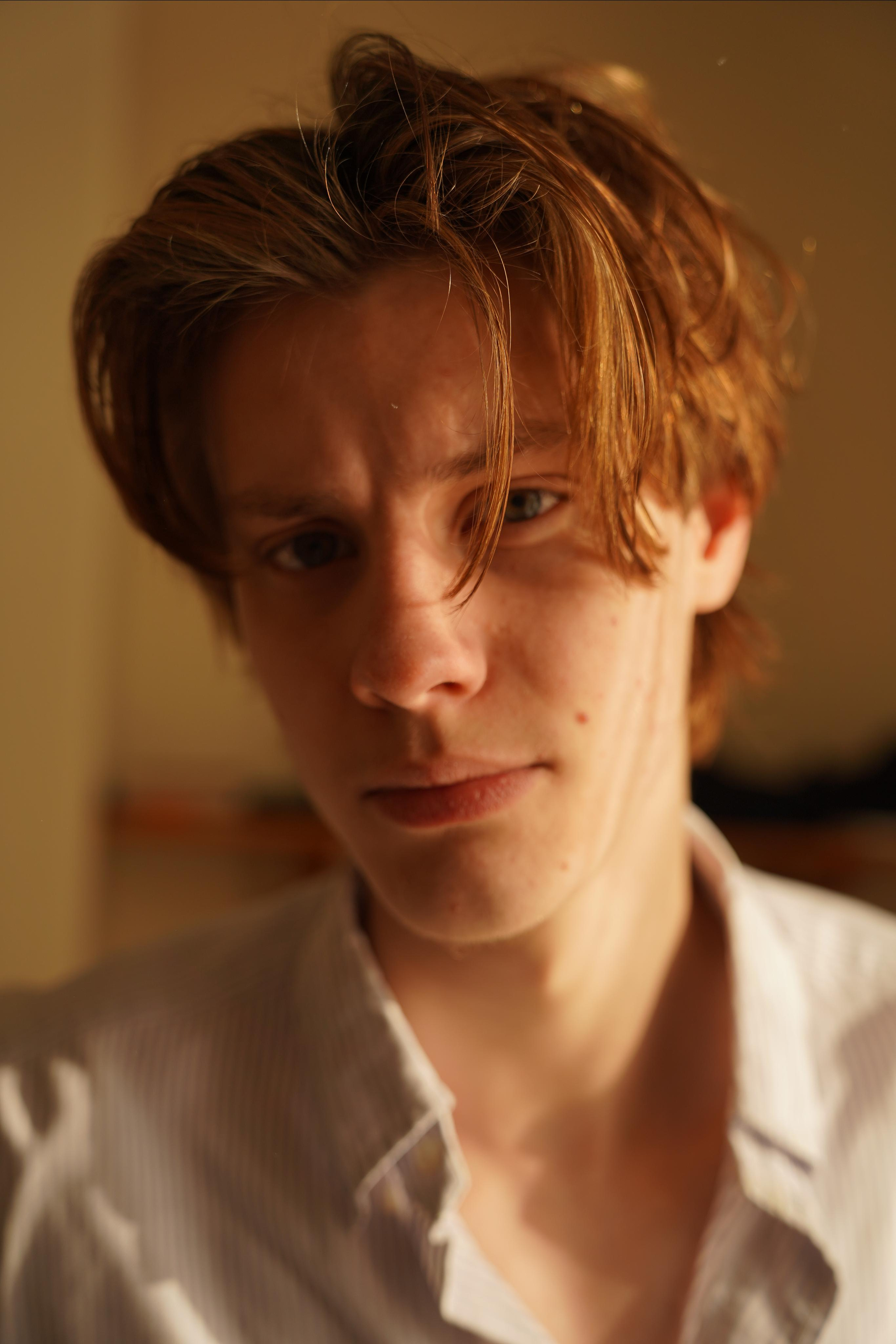 Individual photography in Newcastle upon Tyne. Newcastle Upon Tyne Photographer Yana Balatskaya