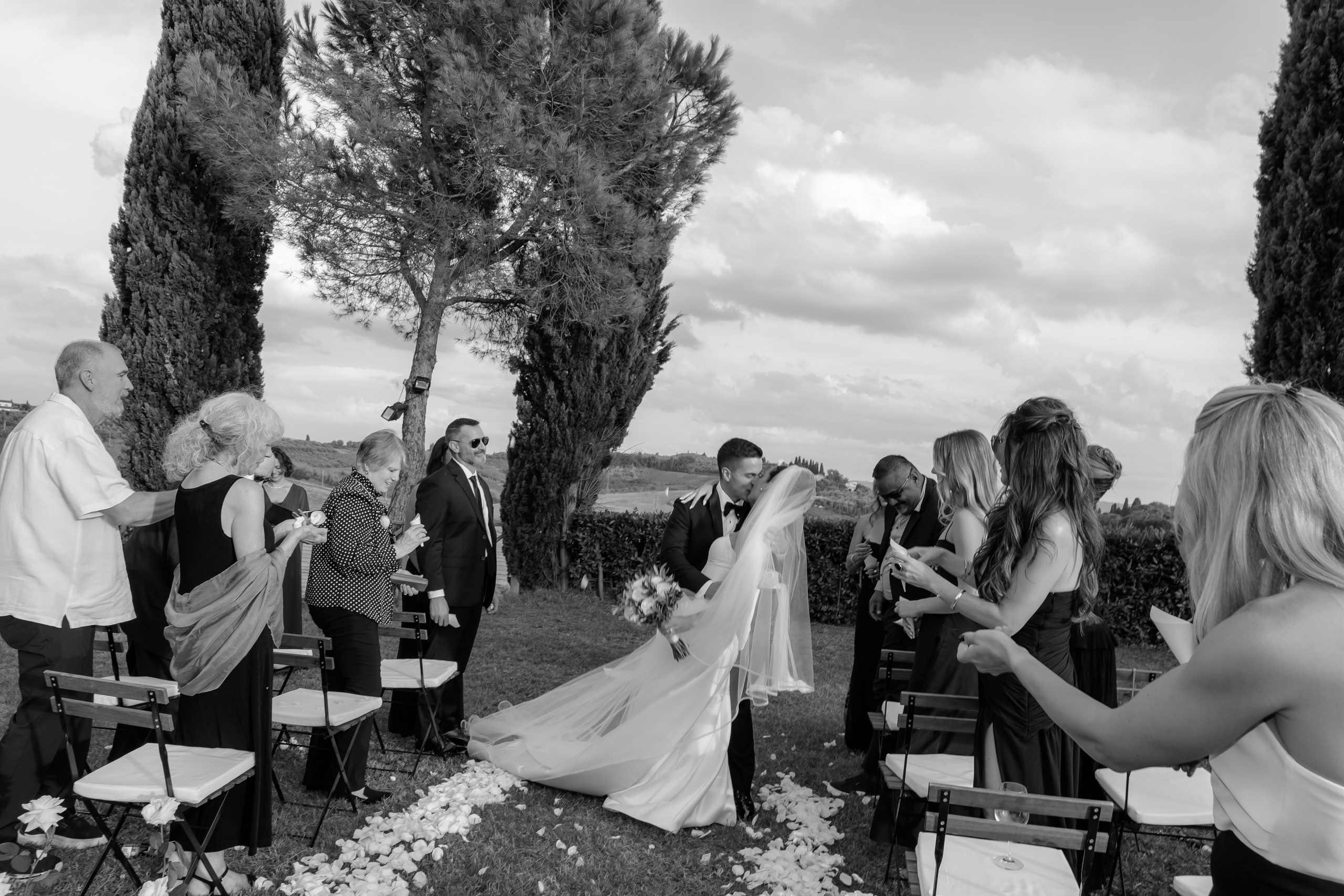 Dom&Ally. Wedding photographer Italy