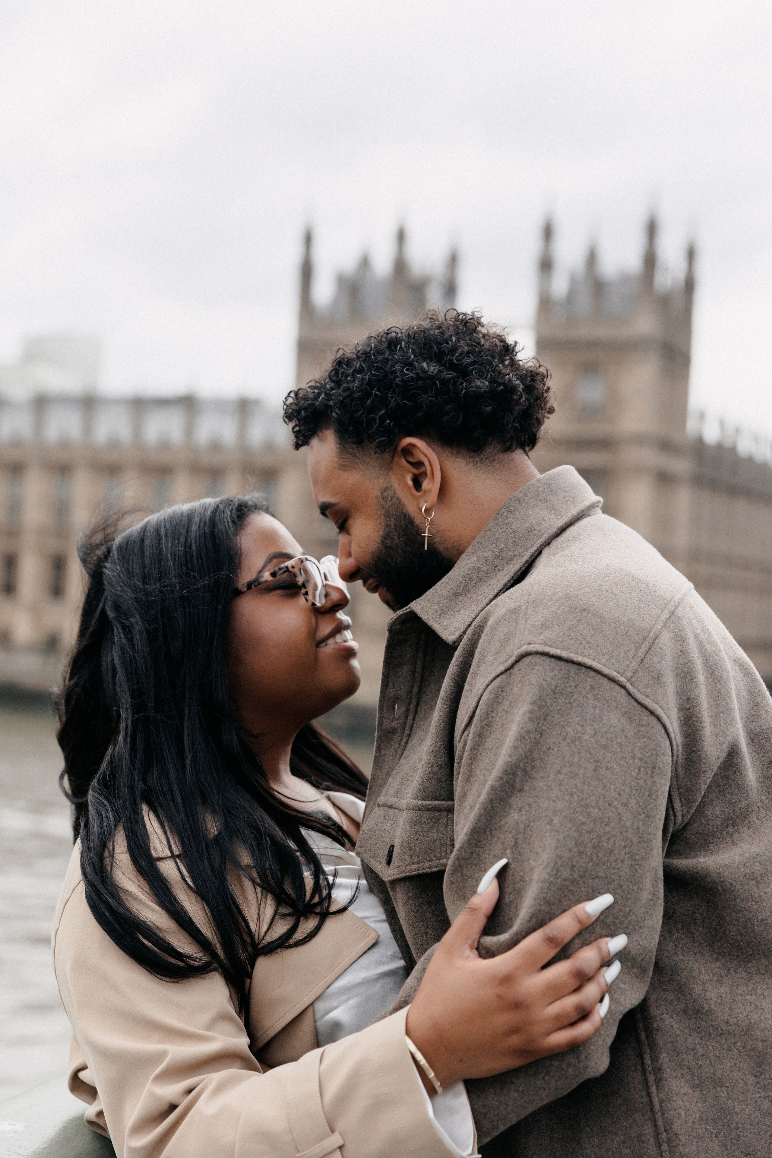 Westminster couple photoshoot. LondonPhotoStory — Vacation Photographer in London