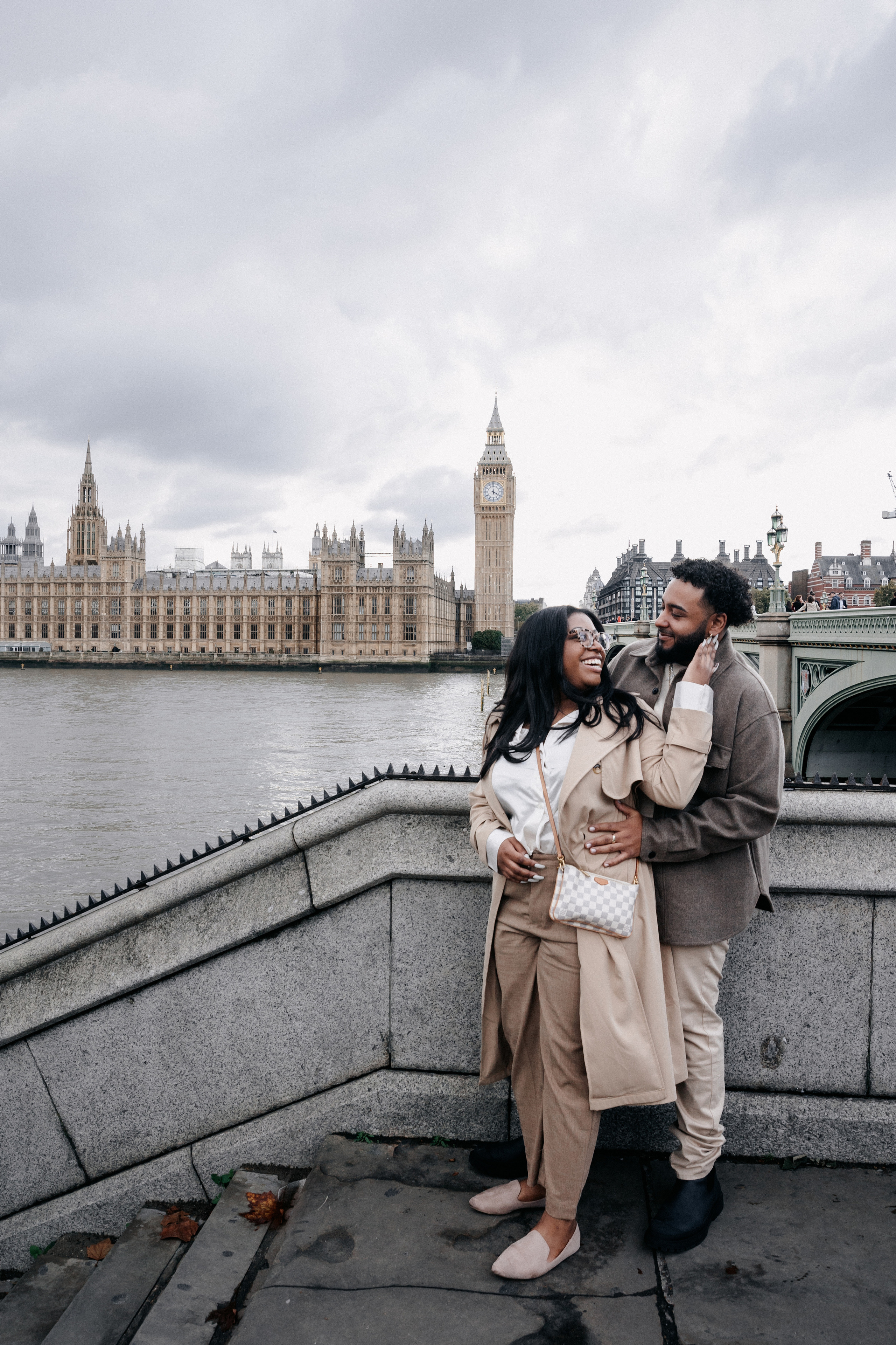 Westminster couple photoshoot. LondonPhotoStory — Vacation Photographer in London