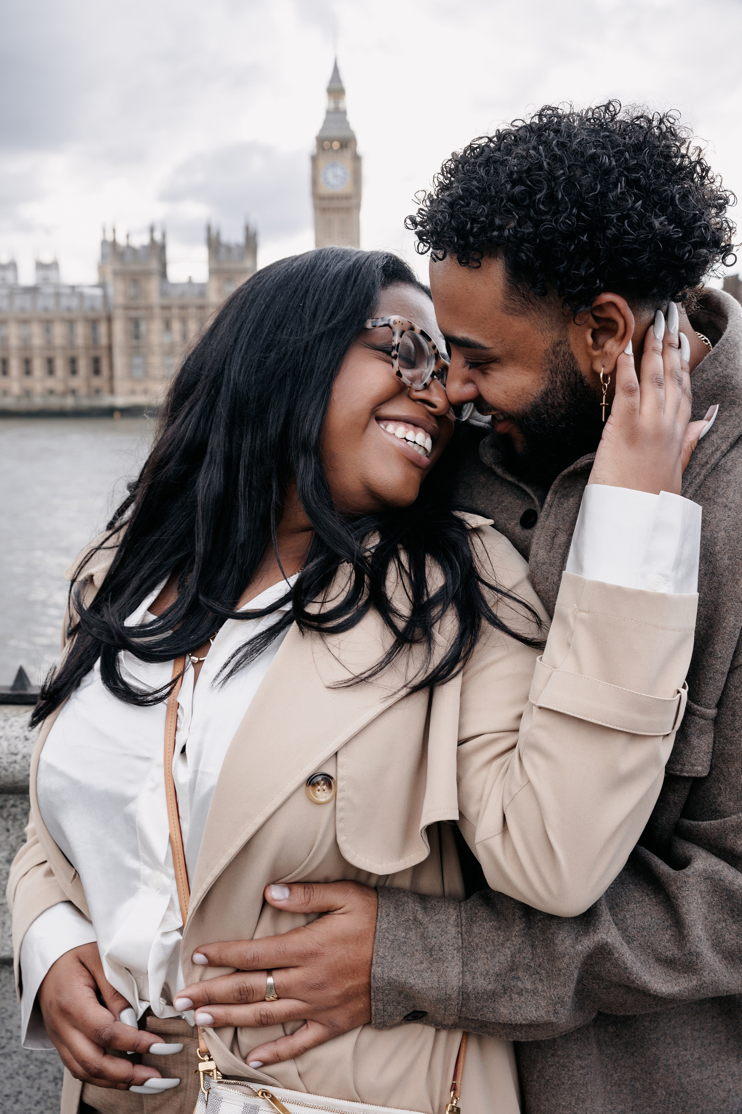 Westminster couple photoshoot. LondonPhotoStory — Vacation Photographer in London