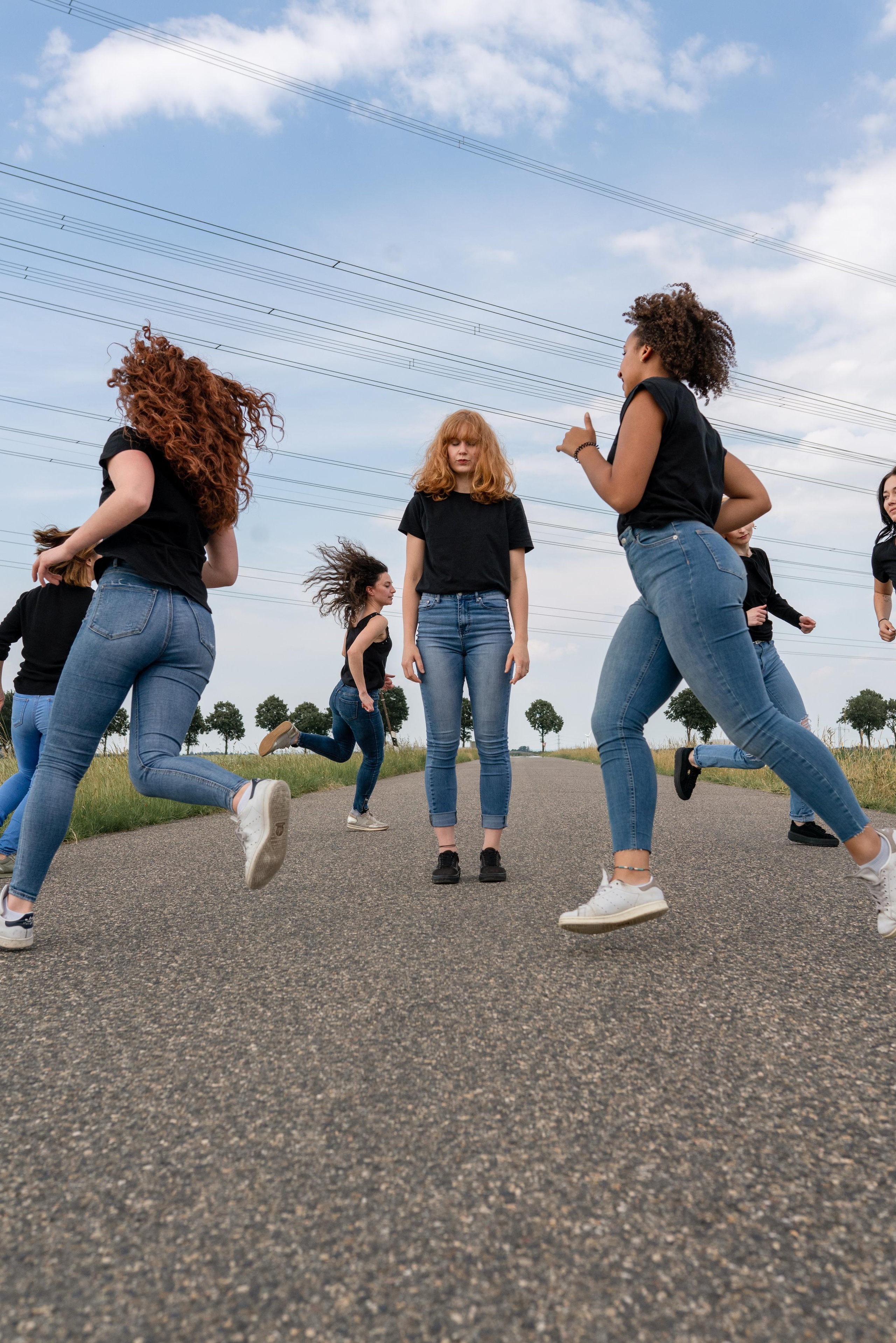 Ballett Releve — Toxic. Fotografie und Henna Kunst in Köln — Sylvette Loda
