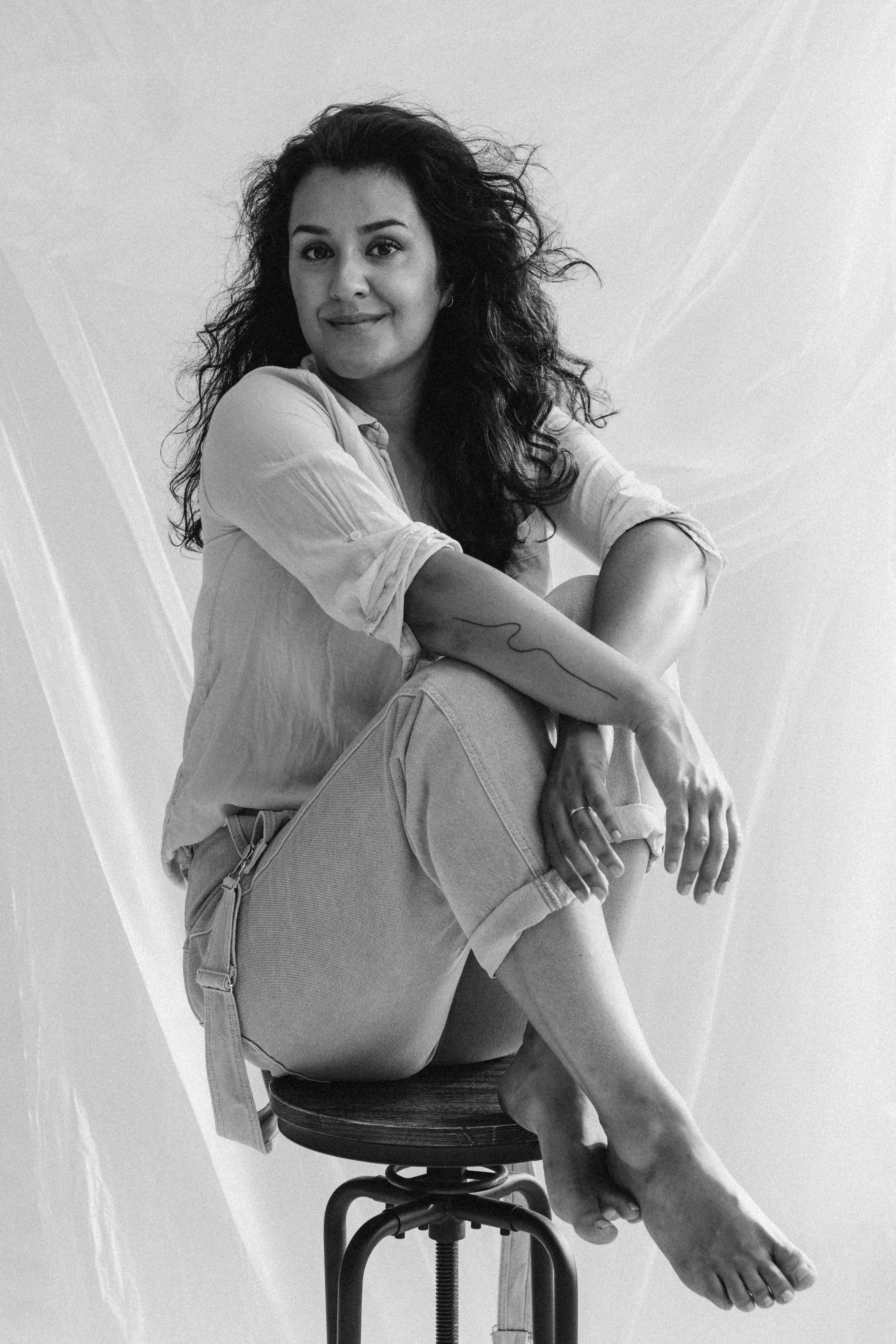 The artist Bahareh. Photography and bodyart in Cologne — Sylvette Loda