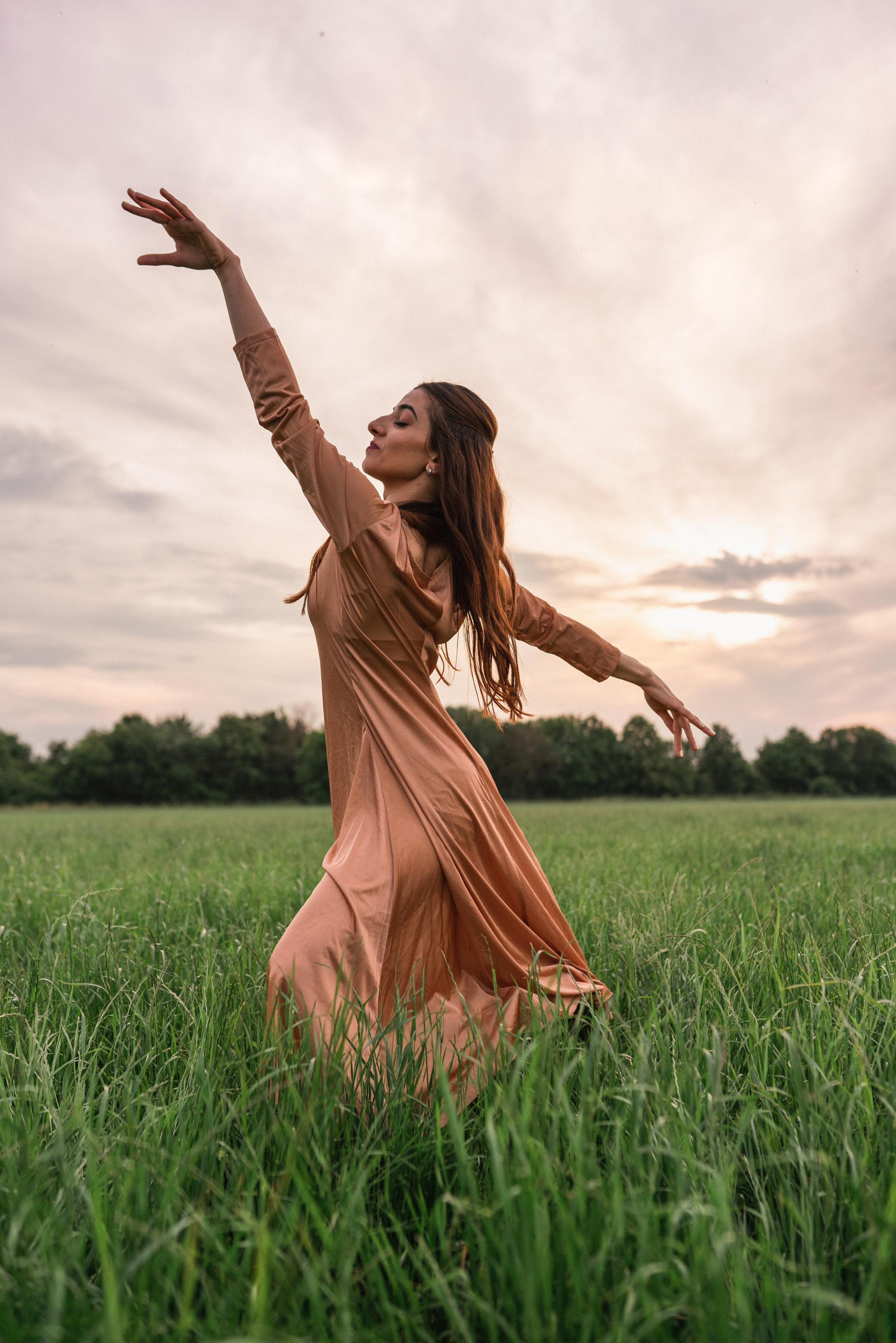 Sunset with Ballett Releve. Photography and bodyart in Cologne — Sylvette Loda