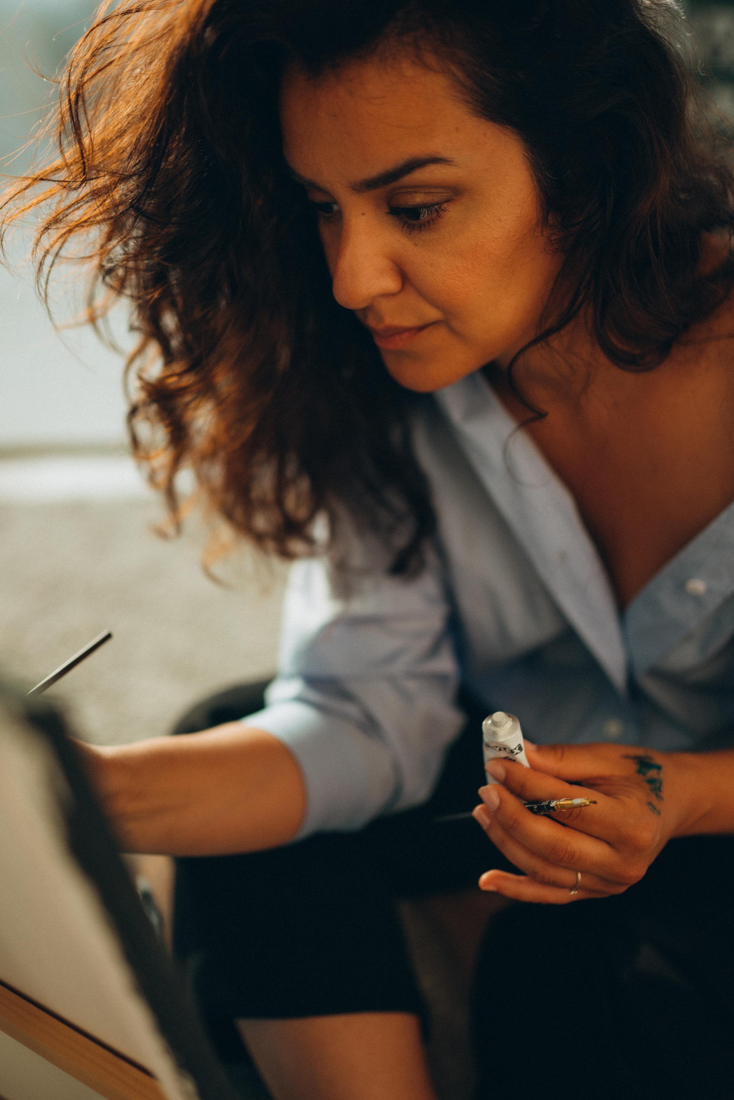 The artist Bahareh. Photography and bodyart in Cologne — Sylvette Loda