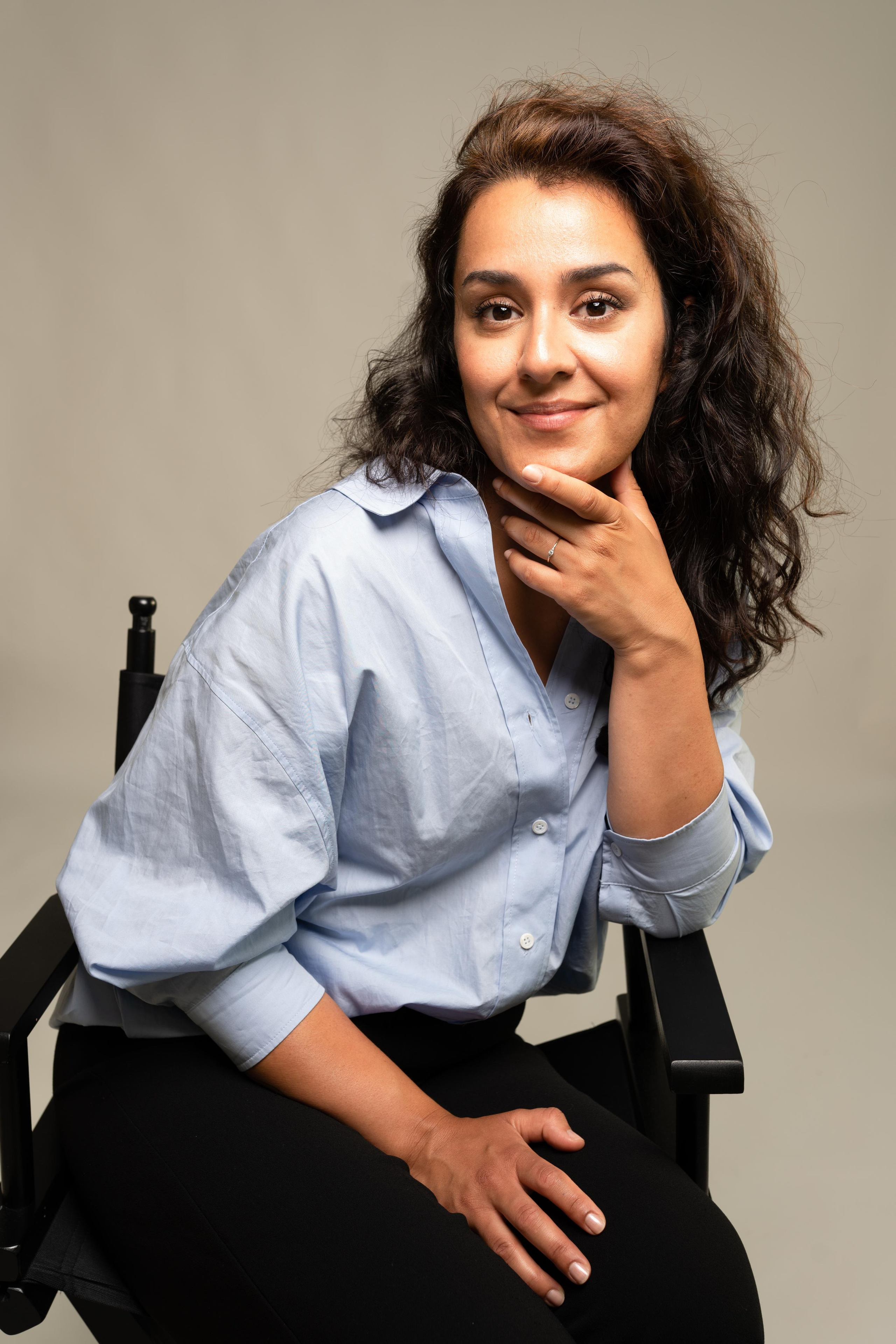 The artist Bahareh. Photography and bodyart in Cologne — Sylvette Loda