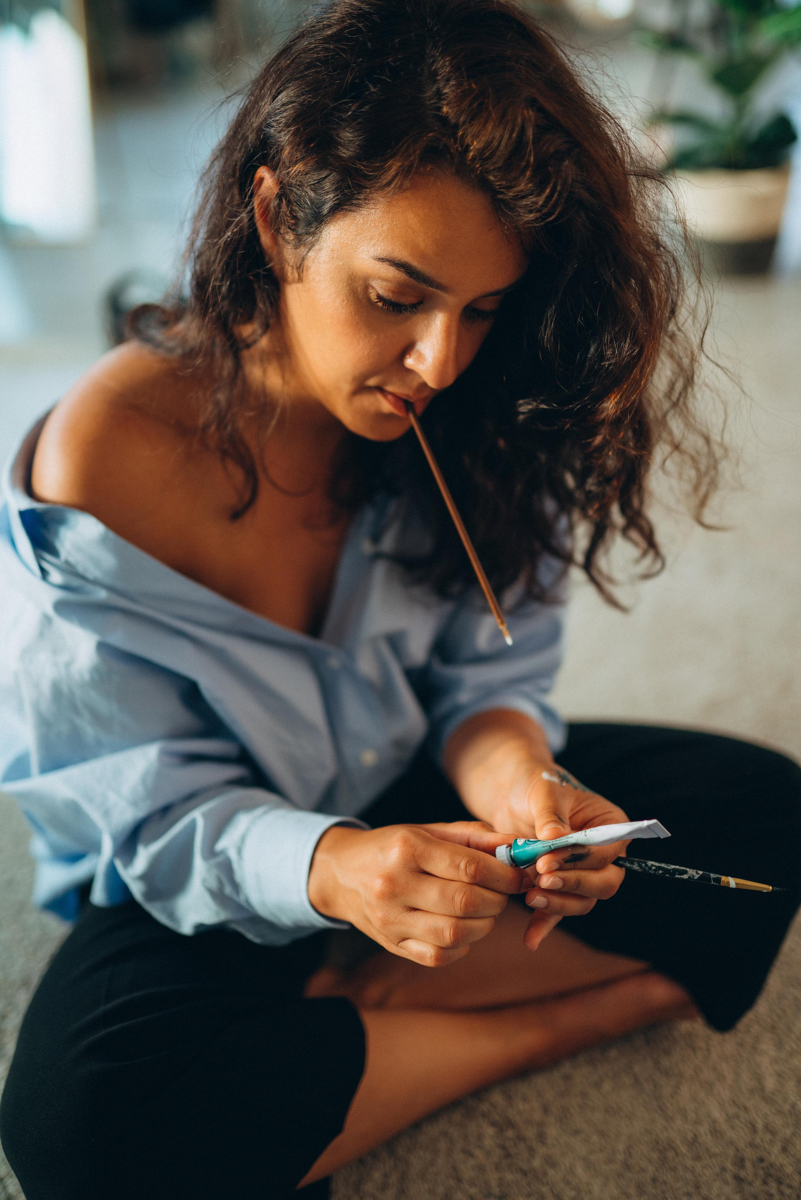 The artist Bahareh. Photography and bodyart in Cologne — Sylvette Loda