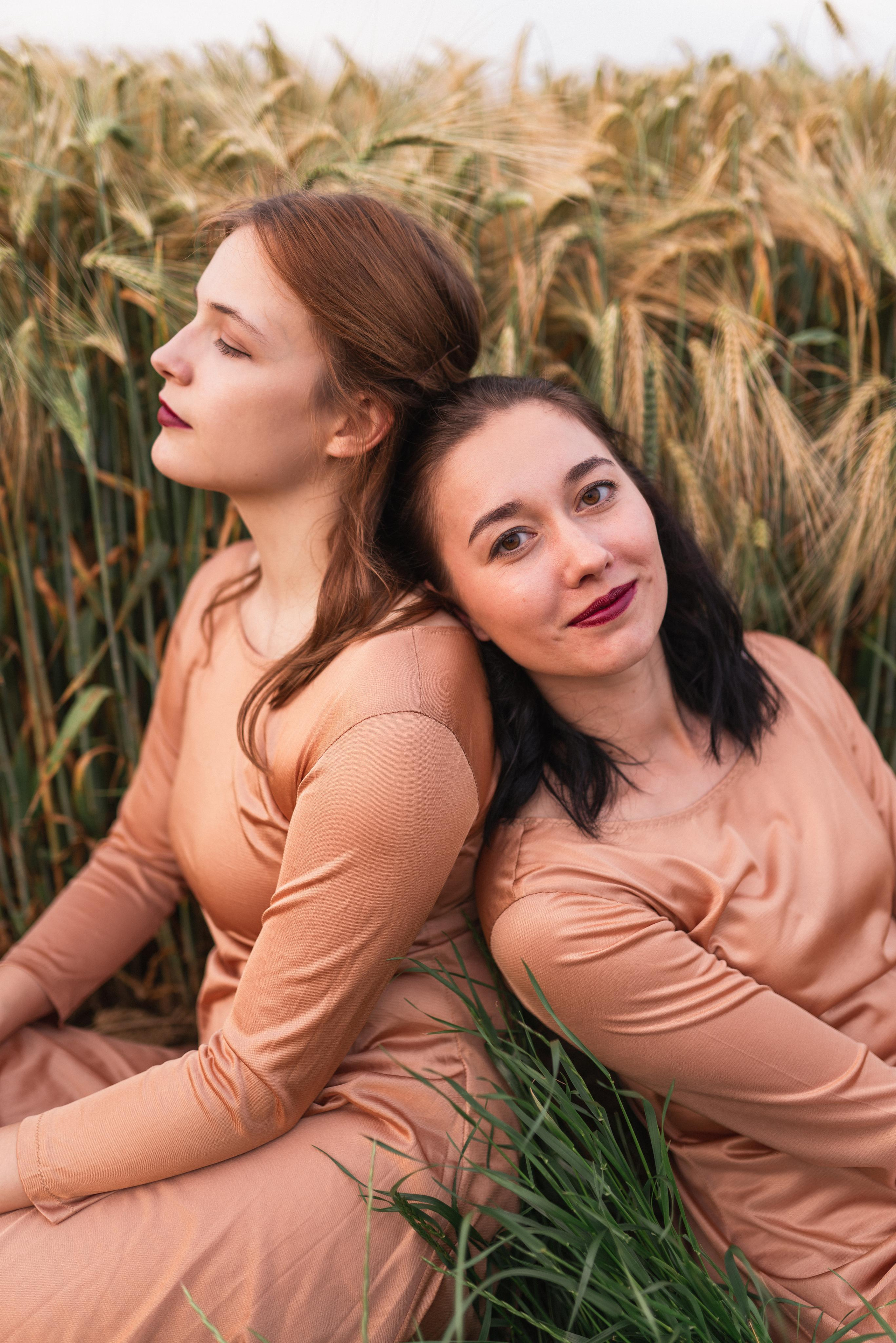 Sunset with Ballett Releve. Photography and bodyart in Cologne — Sylvette Loda