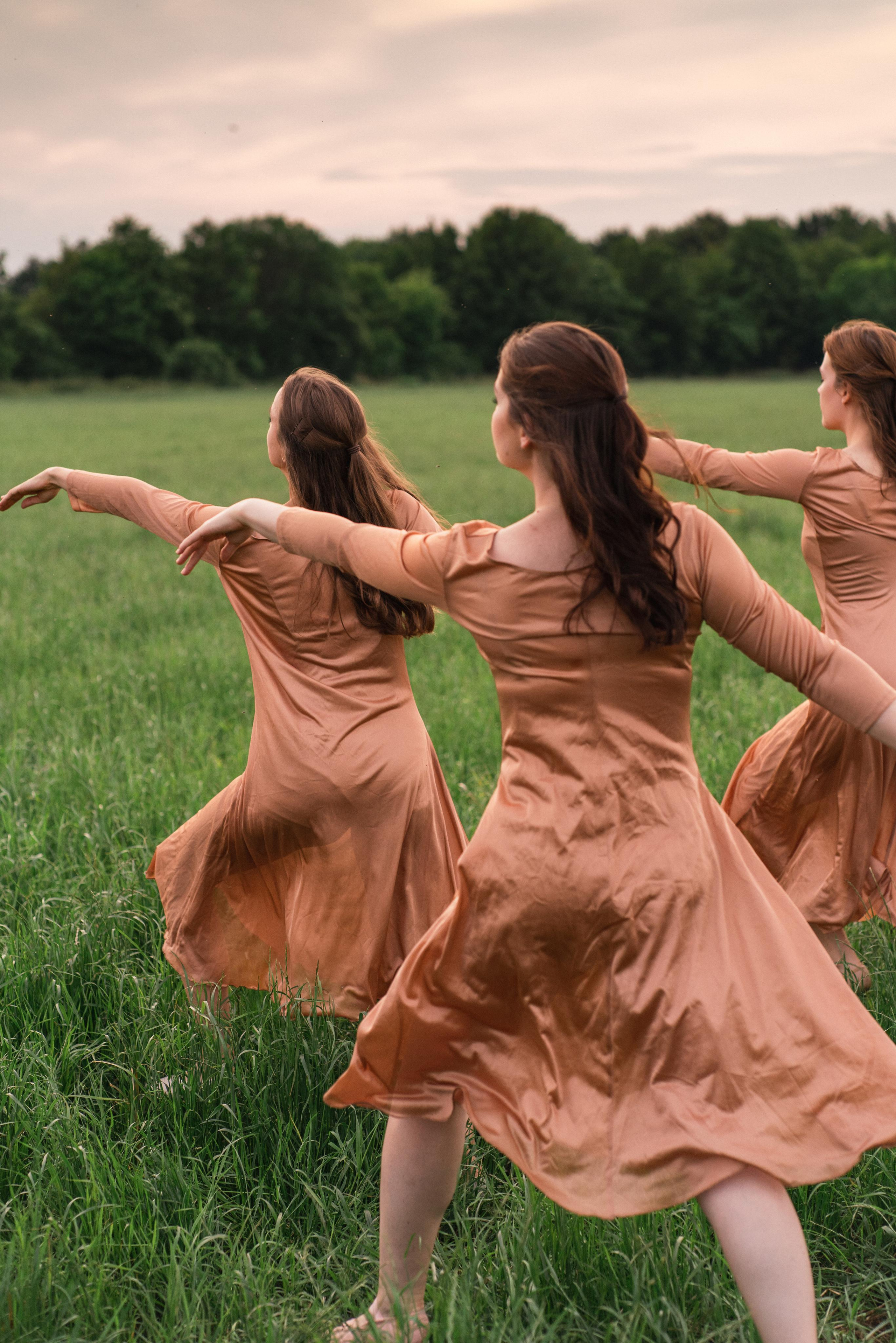 Sunset with Ballett Releve. Photography and bodyart in Cologne — Sylvette Loda