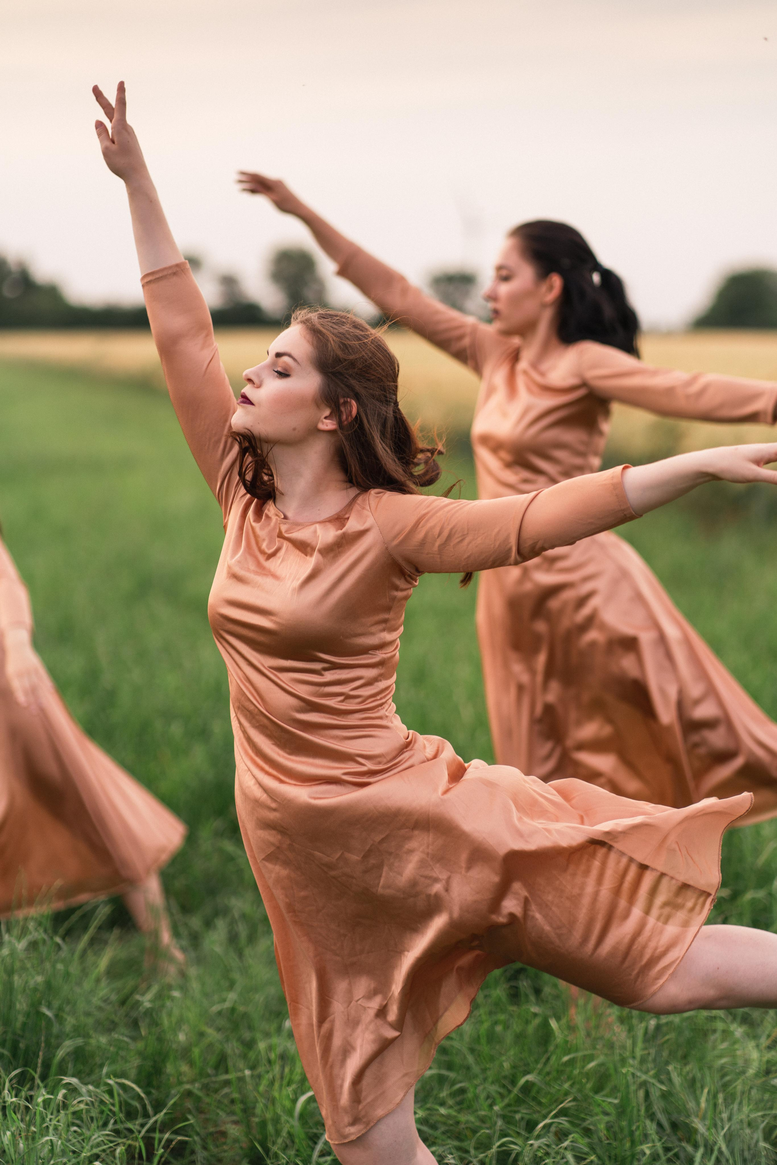 Sunset with Ballett Releve. Photography and bodyart in Cologne — Sylvette Loda