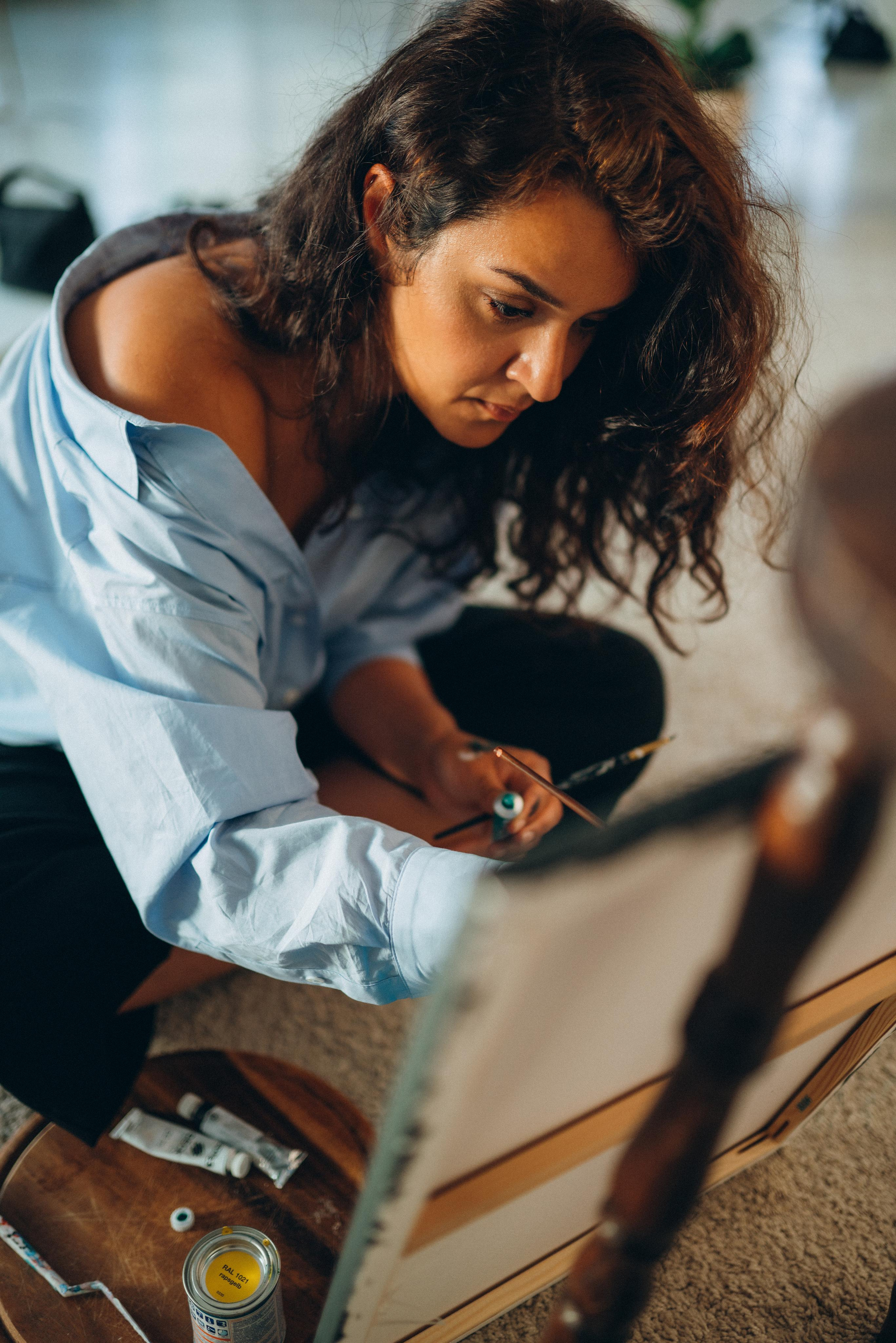 The artist Bahareh. Photography and bodyart in Cologne — Sylvette Loda