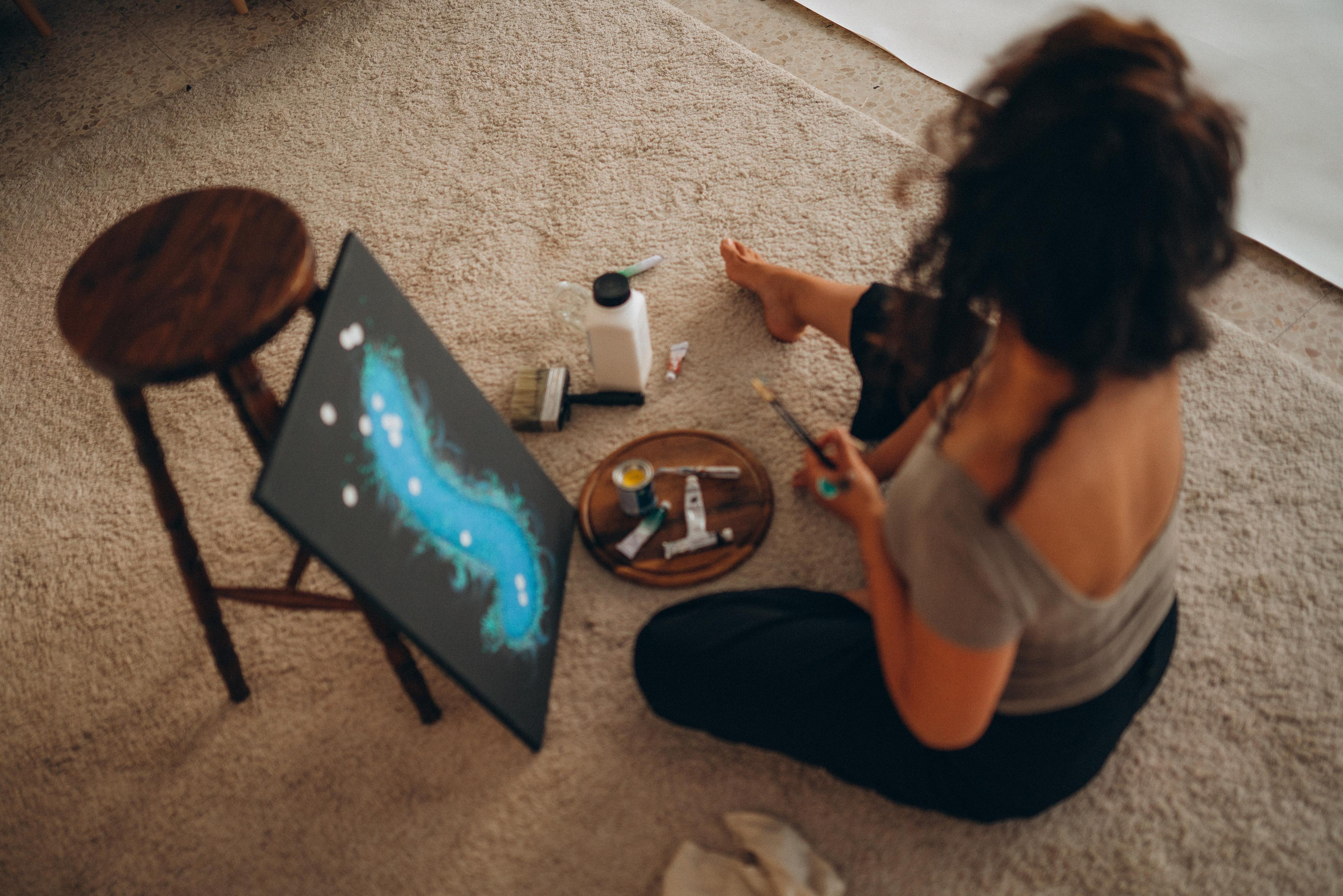 The artist Bahareh. Photography and bodyart in Cologne — Sylvette Loda