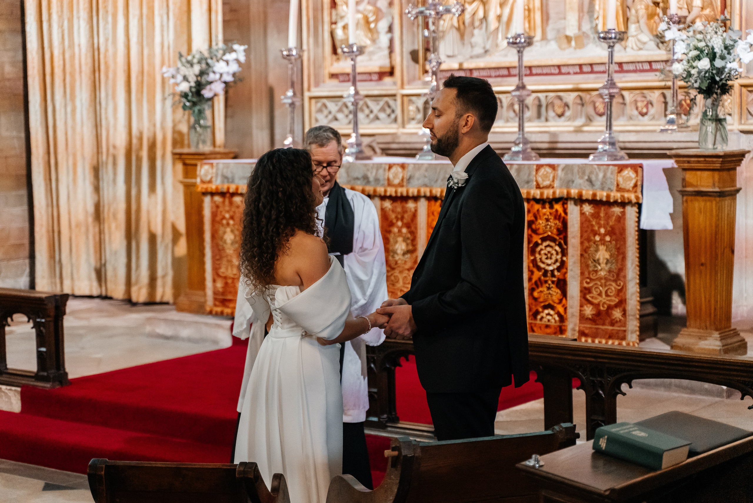 Wedding ceremony at The Lower chapel in Eton, Wedding in Eton, wedding photographer in Eton, wedding photographer in Eton