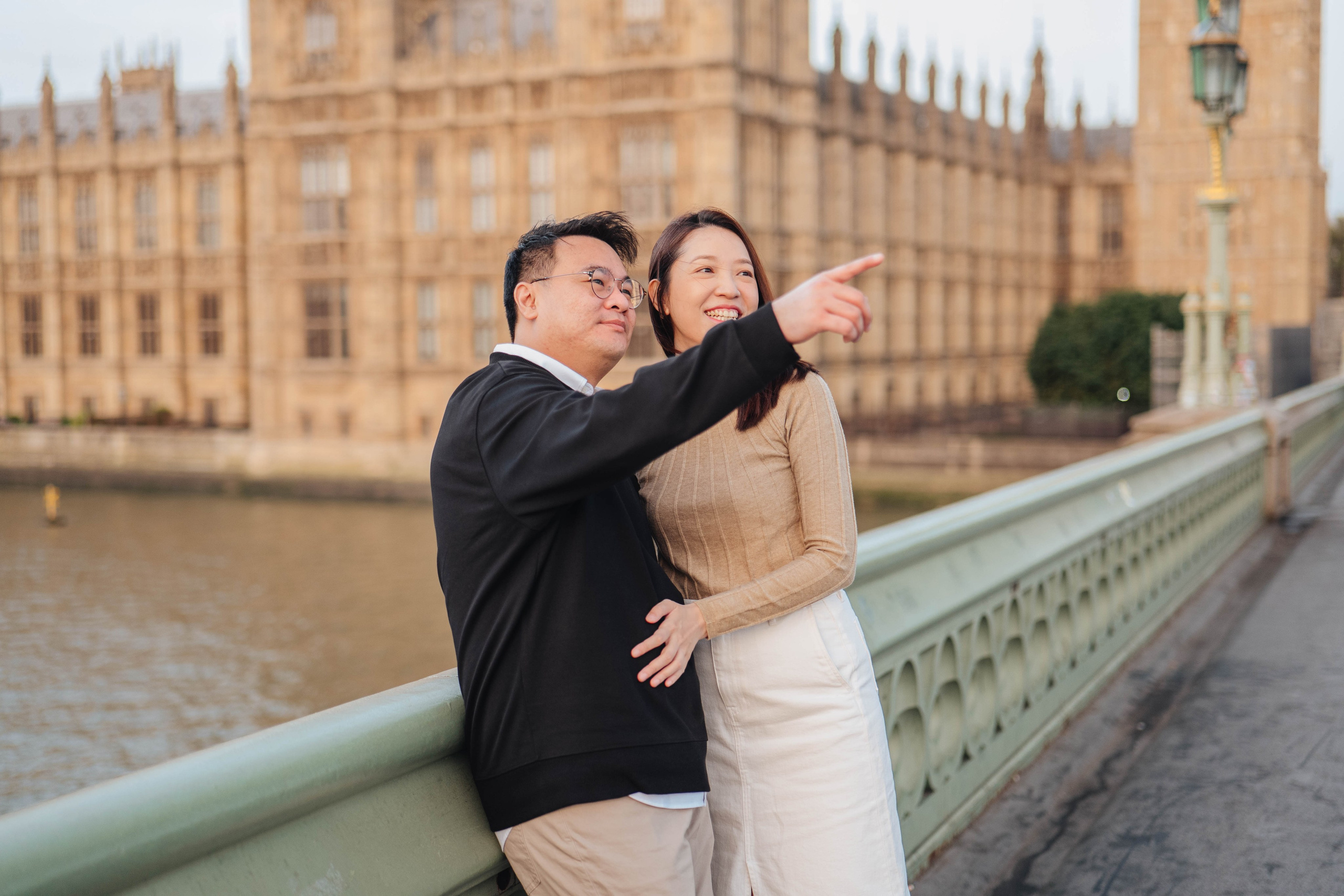 Early morning in central London. Wedding and family photographer in London