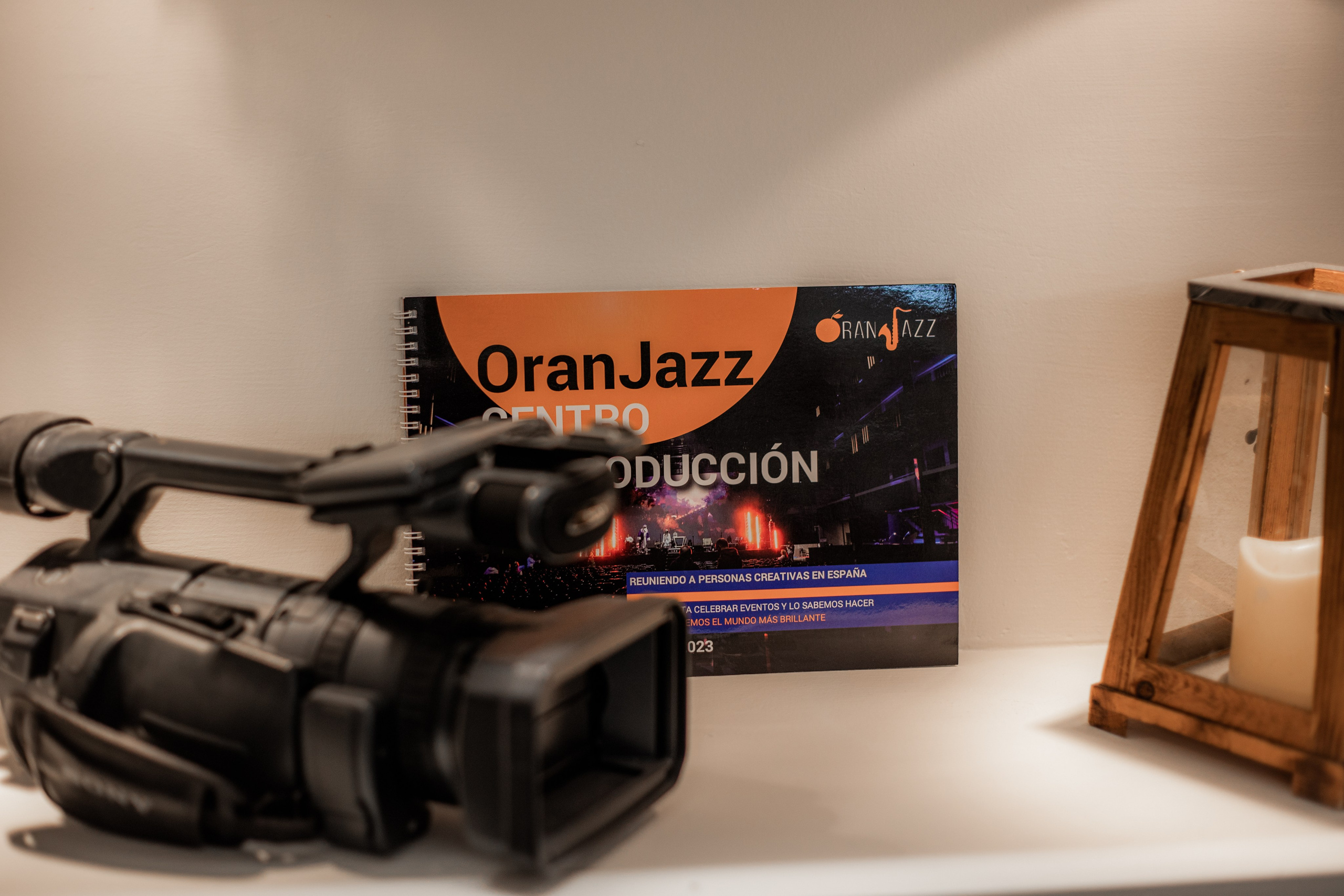 Открытие нового дома OranJazz в Аликанте. Вечеринка «для своих». Volver a oranjazz.com