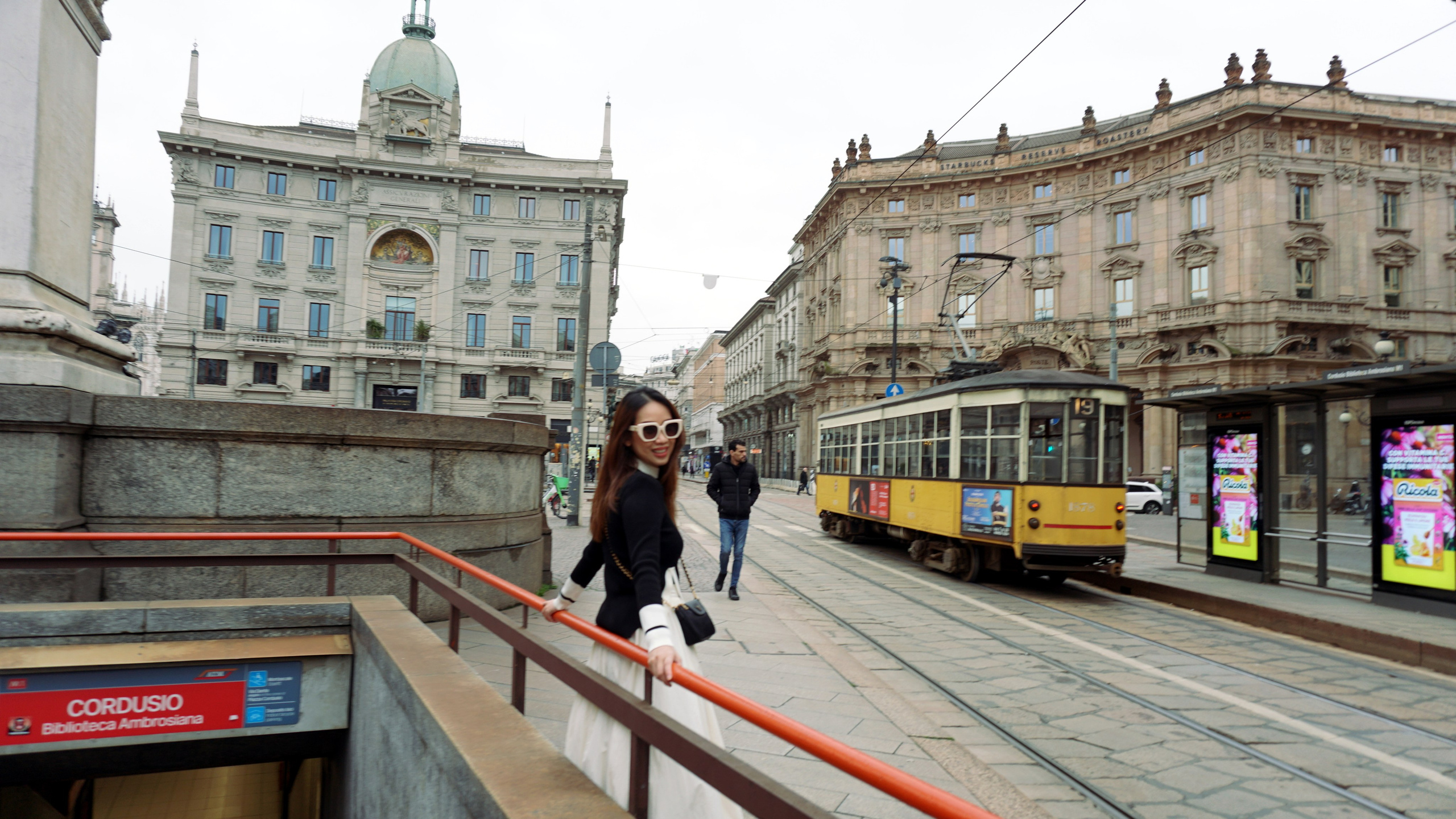 Supranee, Milano. Videografa e Fotografa in Italia Sokhova Albina