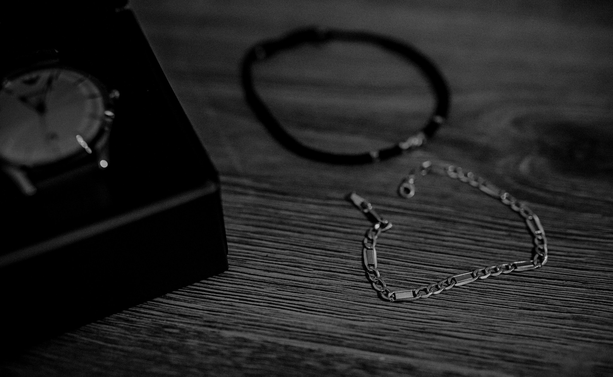 Fotograf profesionist de nuntă. Cu o abordare creativă și tehnici unice, spunem povestea voastră prin imagini pline de iubire și naturalețe. Descoperă arta fotografiei de nuntă . Fotograf Iasi, fotograf de nunta Suceava. Fotografii de nuntă. Pachet fotografii de nuntă. Fotograf Iasi, fotograf Suceava, fotograf Botosani, fotograf Romania. Servicii foto nuntă. Servicii foto-video.