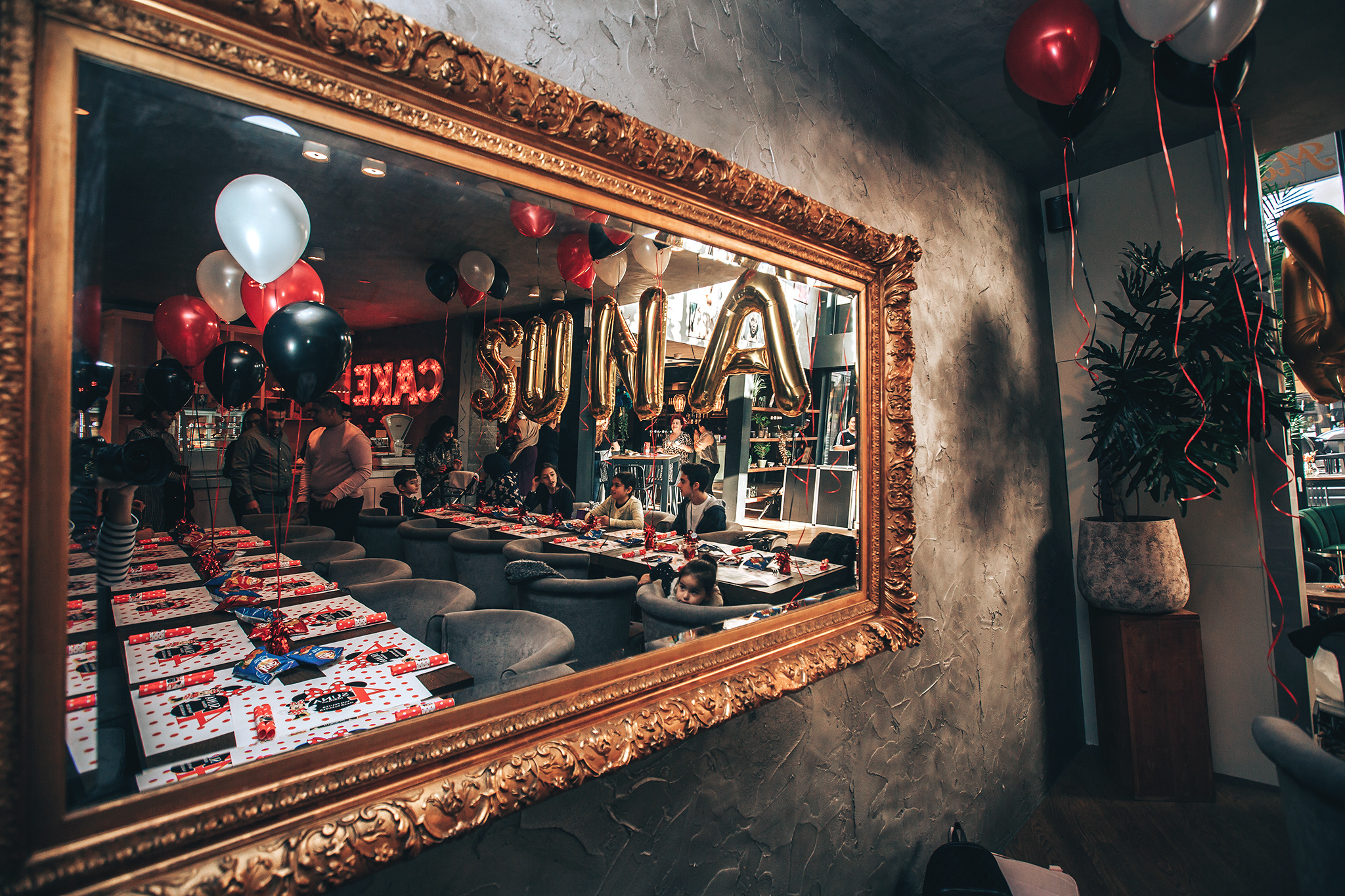 Birthday of Suna ;). Amina Gunenc - bruiloft- en familie fotograaf in Nederland