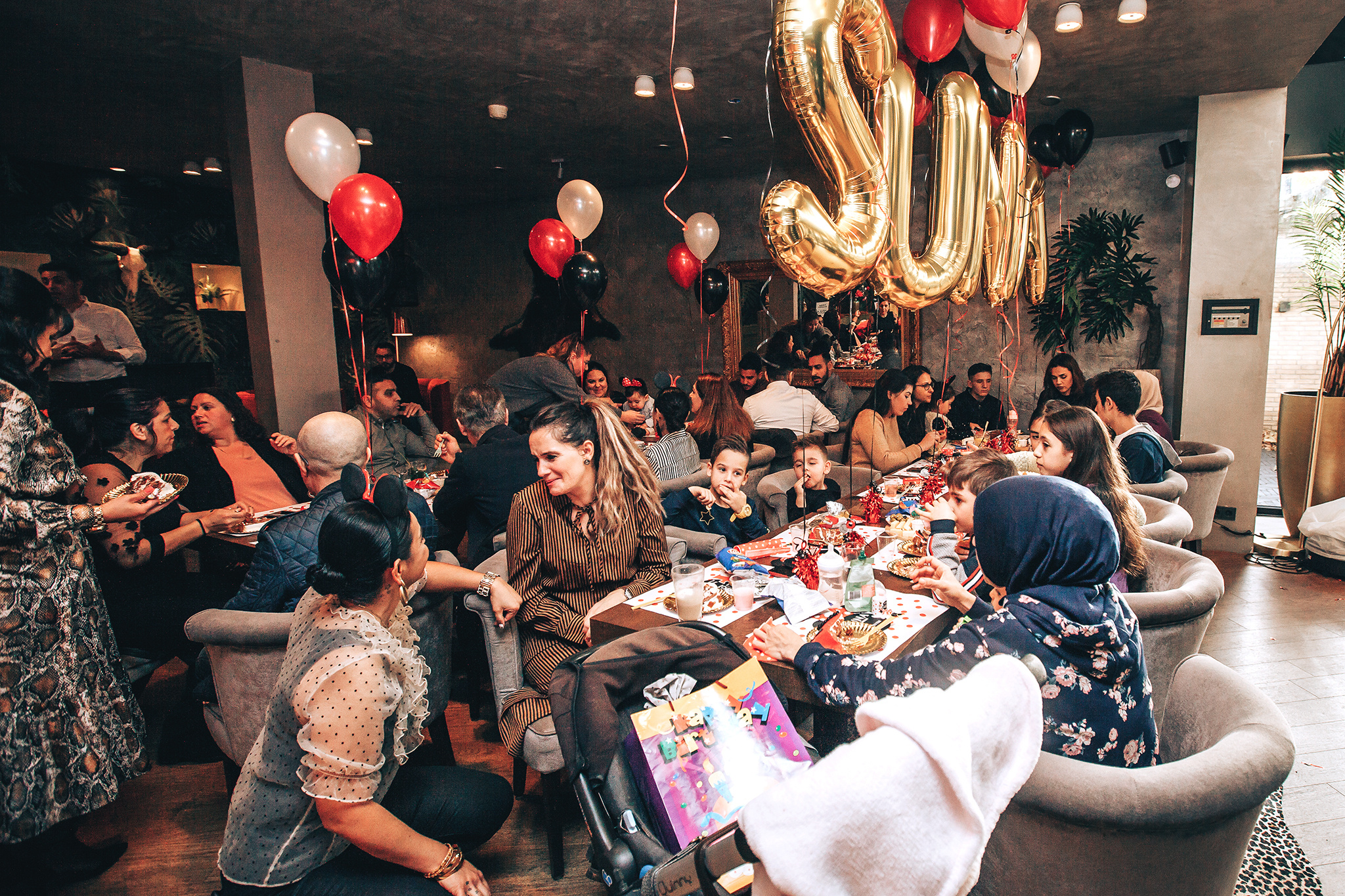 Birthday of Suna ;). Amina Gunenc - bruiloft- en familie fotograaf in Nederland