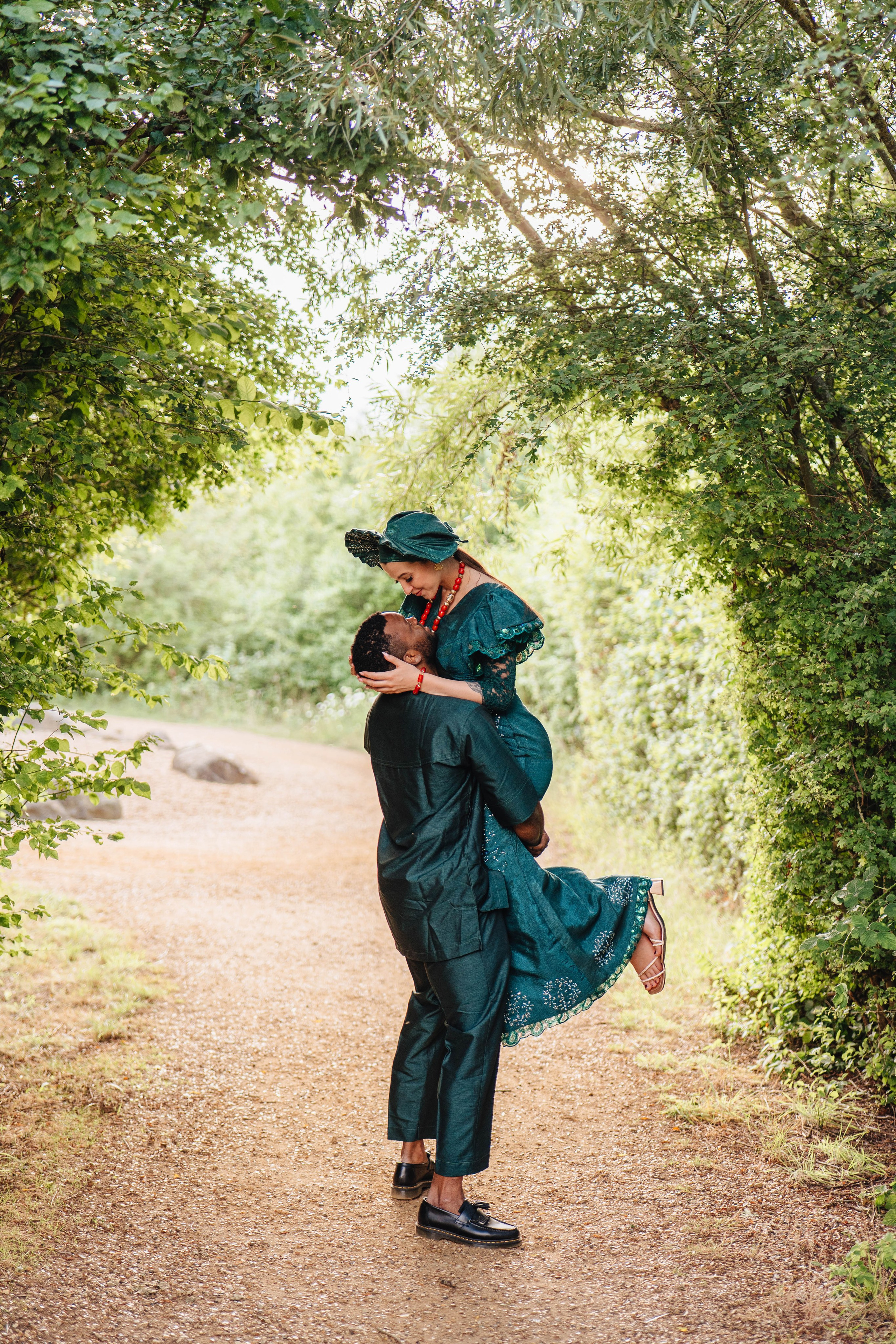 Love story. Wedding and family photographer in London