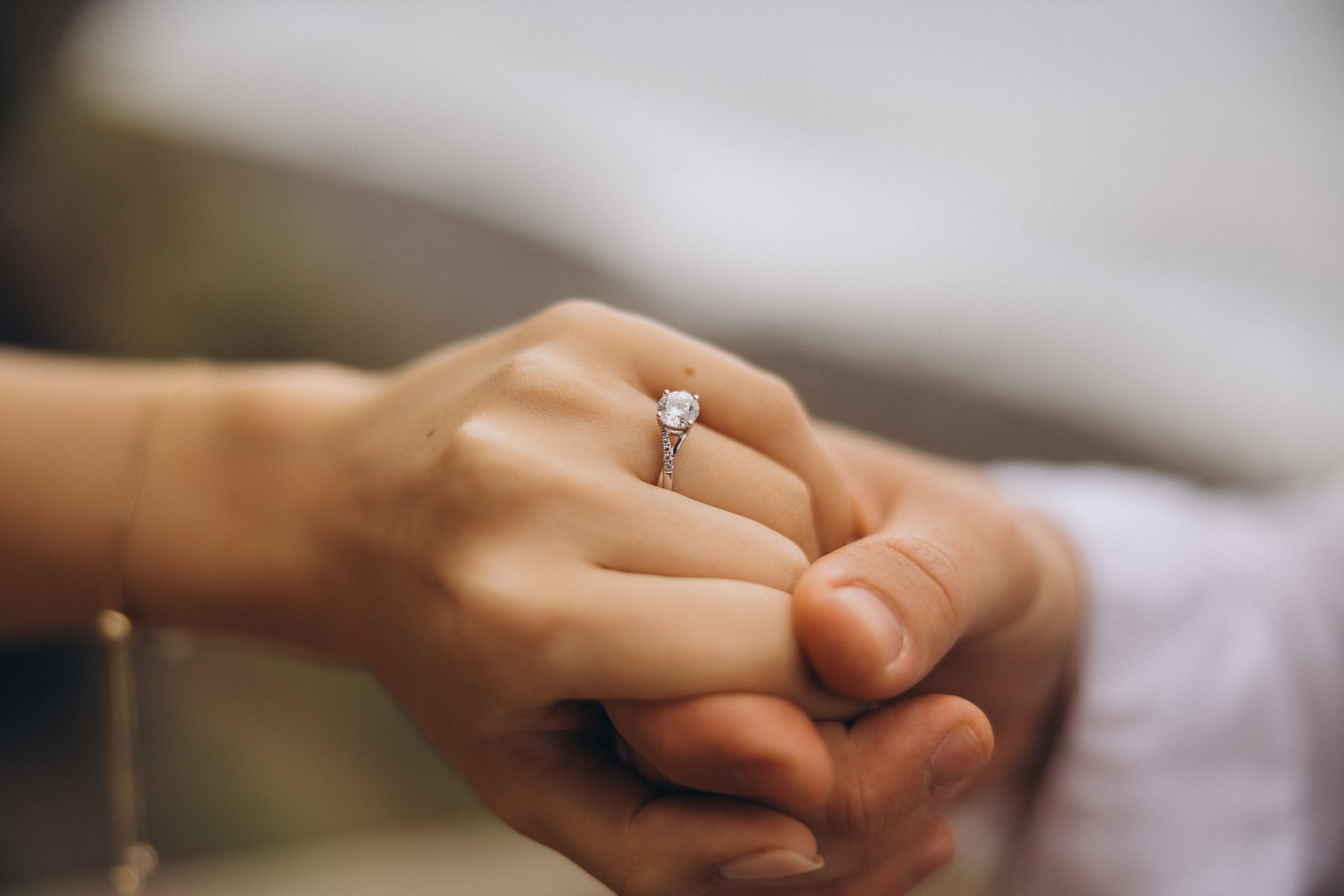 Romantic surprise proposal in Ribeira da Janela, Madeira – couple photography on the cliffs by the ocean