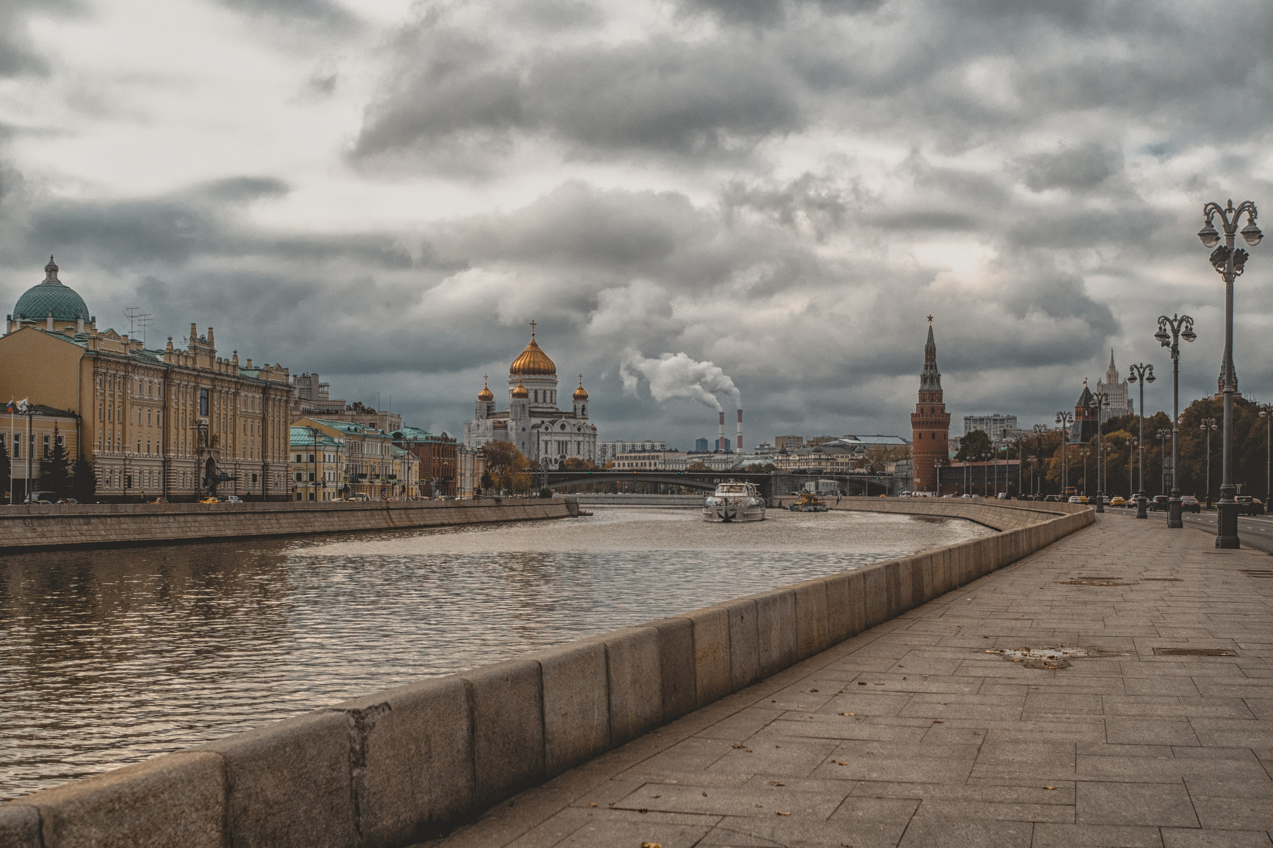 Прогулка вдоль набережной Москвы реки к парку Зарядье. Семейный и детский фотограф на Лазурном Берегу