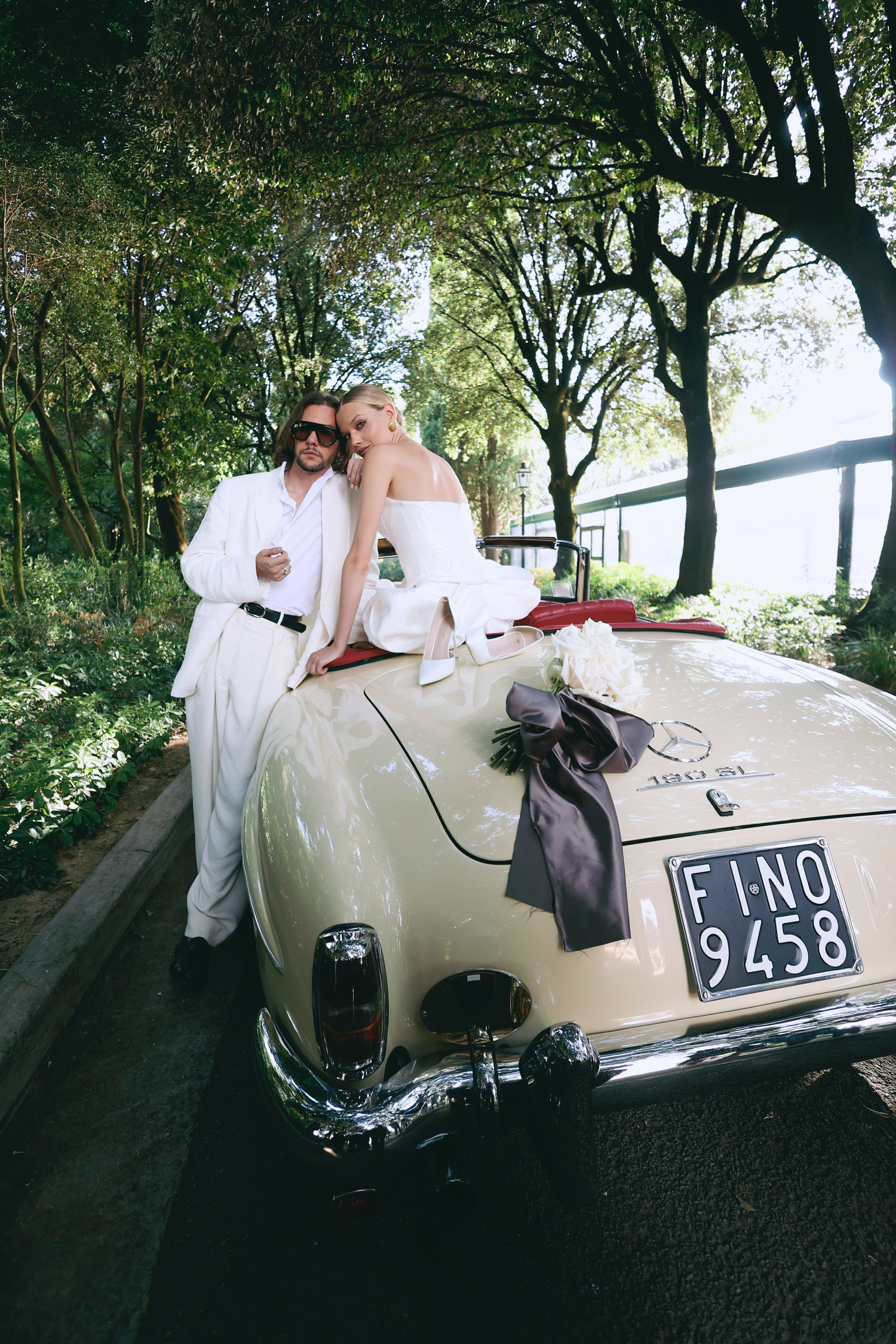Tuscany wedding with vintage car