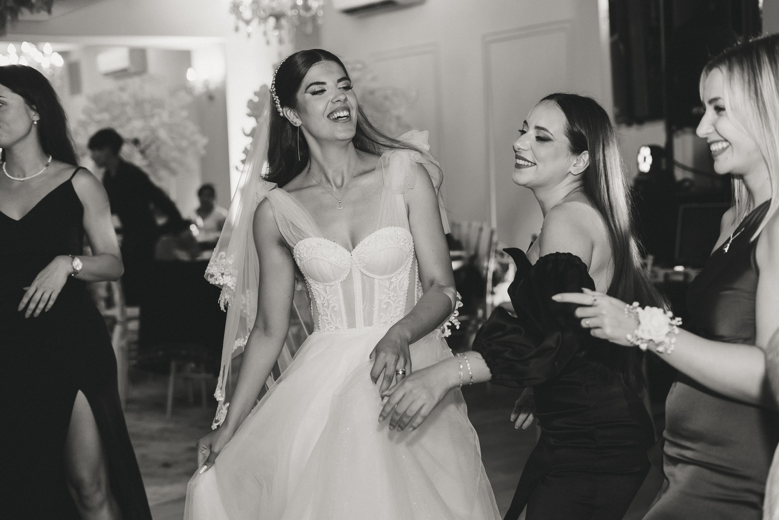 Simona & Gabriel. Dara Lens | The art of remembering