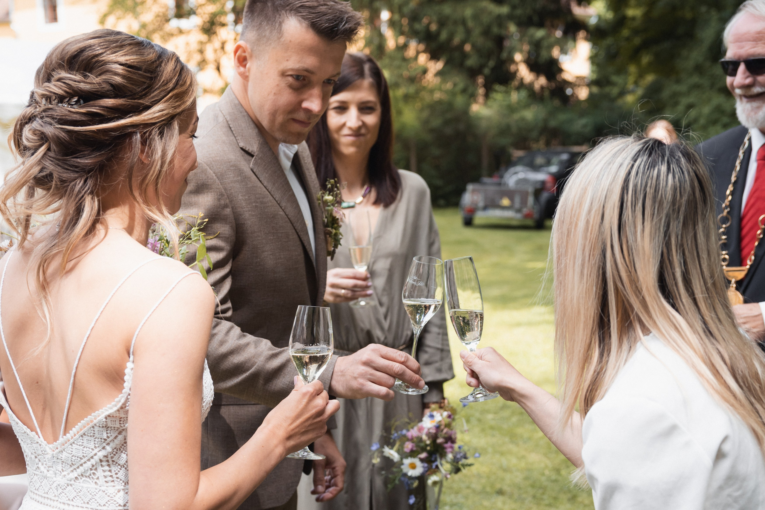 Bride and Groom Photoshoot. Lifestyle and Family Photographer in Pisek Oxana Telupilova