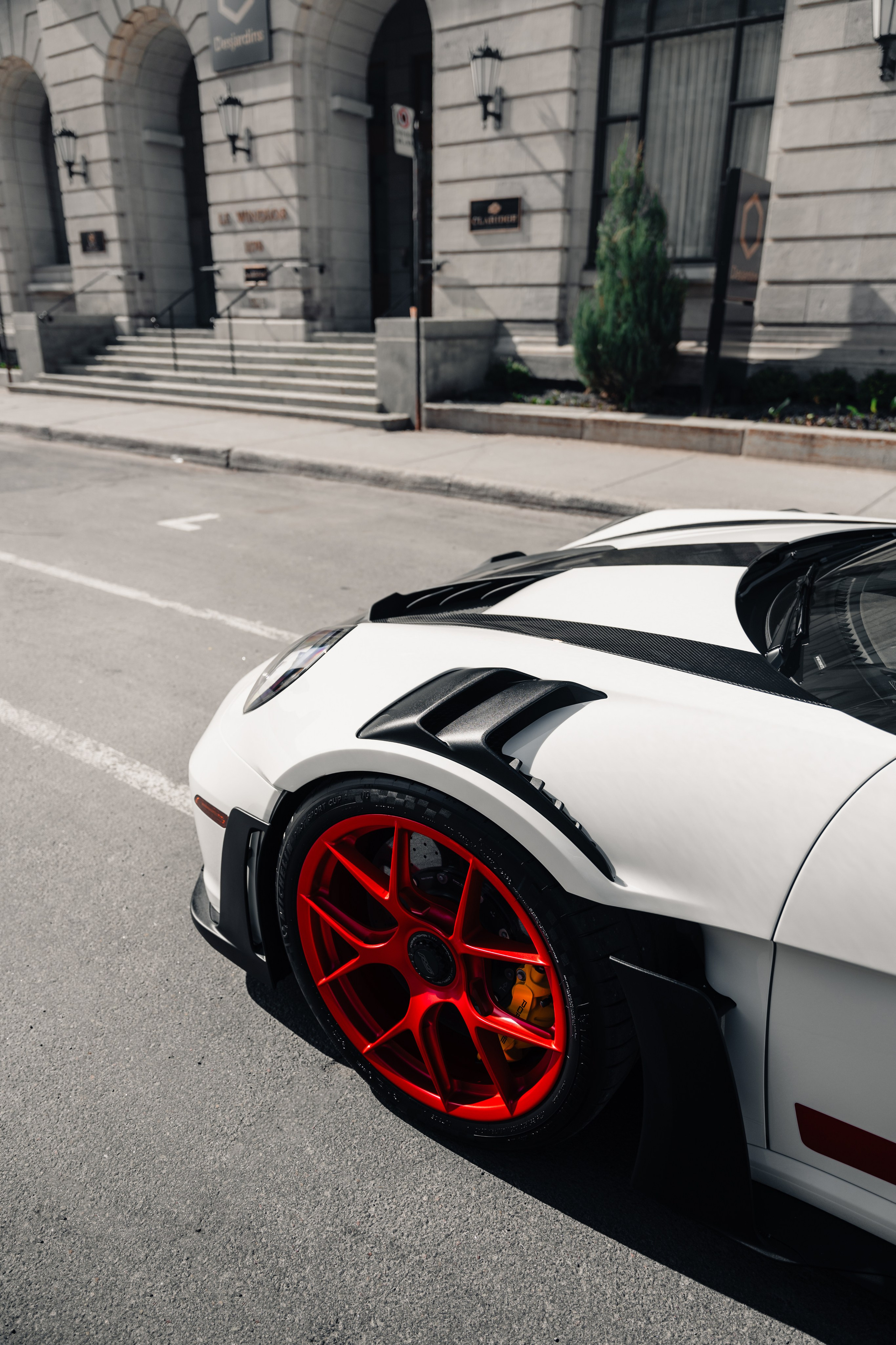 Porsche 992 GT3RS. Photographer in Paris — Vitalii Motruk
