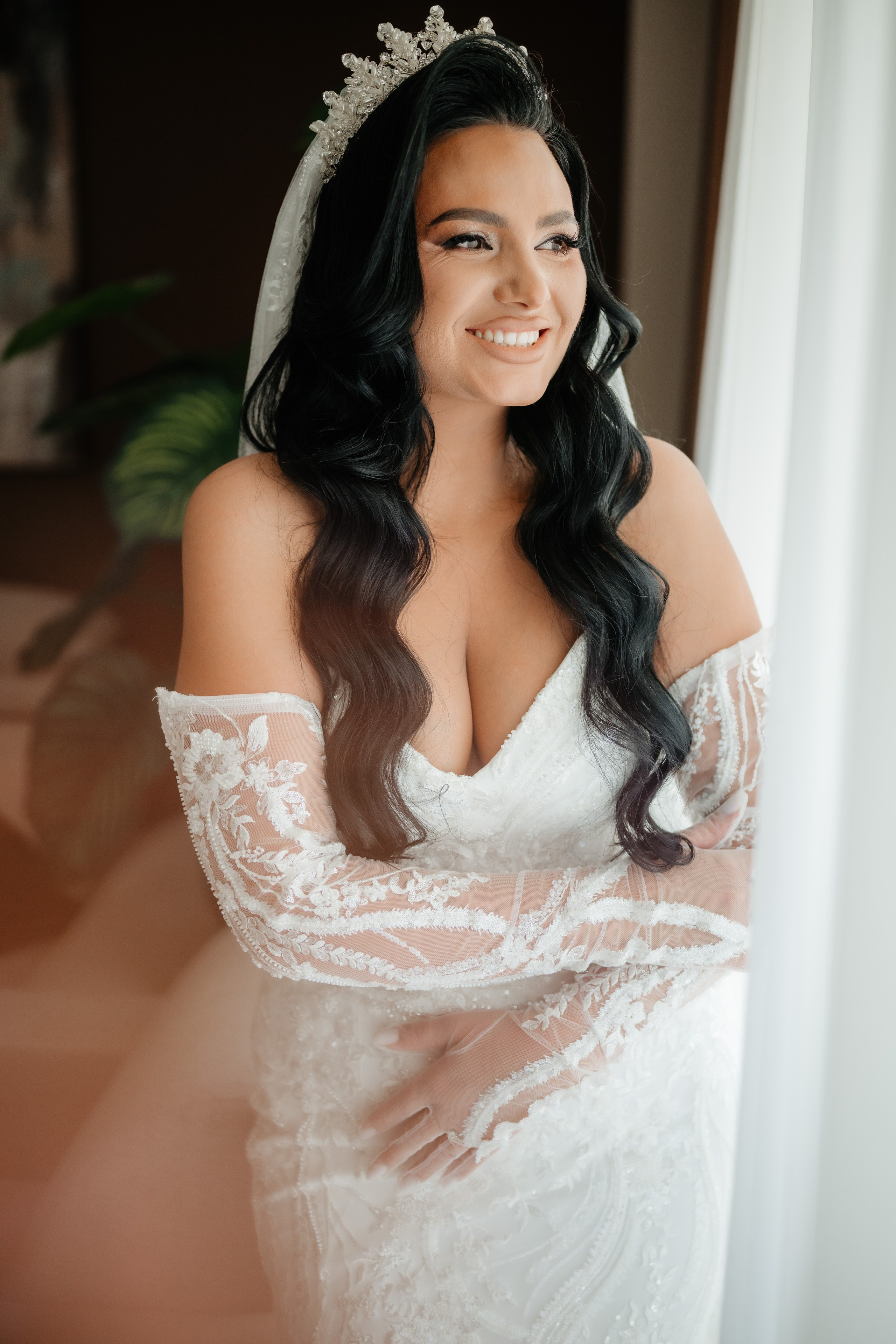 🤎 M a r i n a & A l i n - Wedding Day Preview. Wedding & Family Photographer