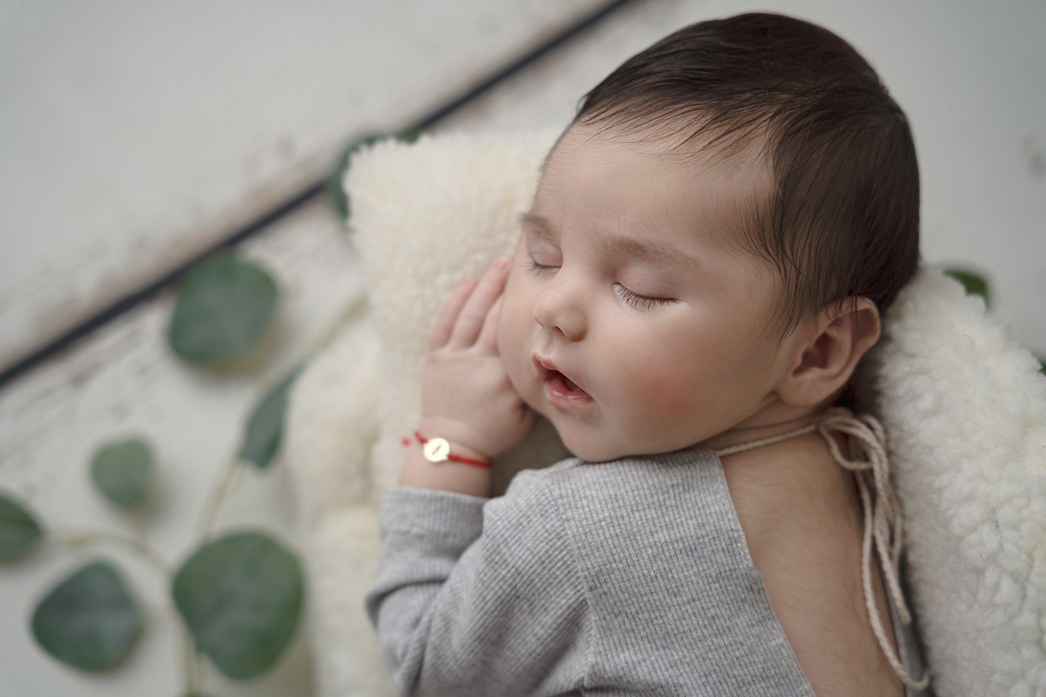 Newborn. Fotograf maternitate, nou-născuți și familie în Cluj-Napoca | Roxana Rusu