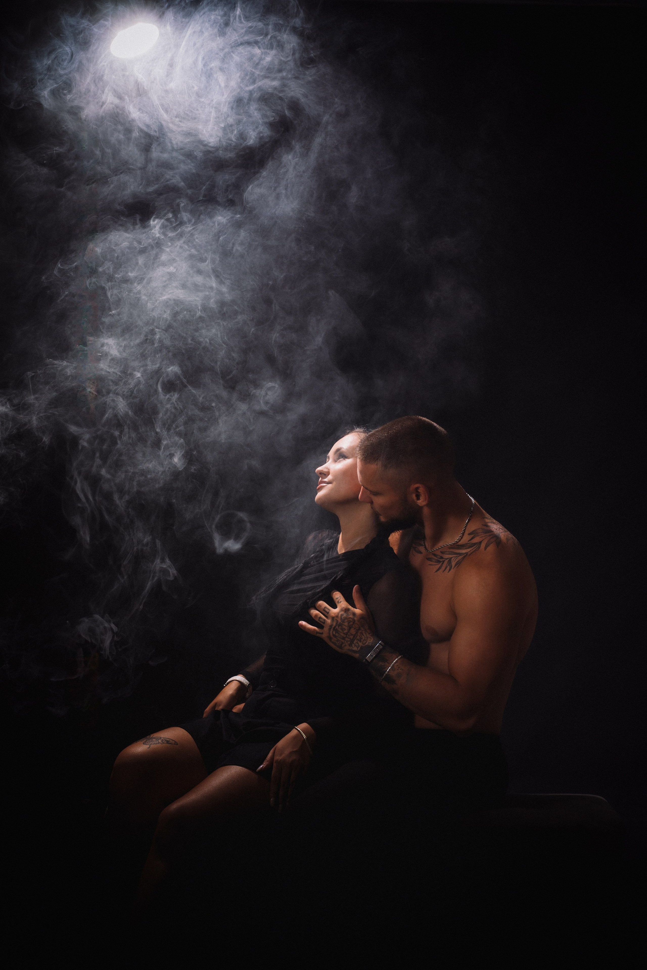 Laura x Daniel — Conexiune, Contrast și Cinematic. VStudio — mai mult decât fotografii