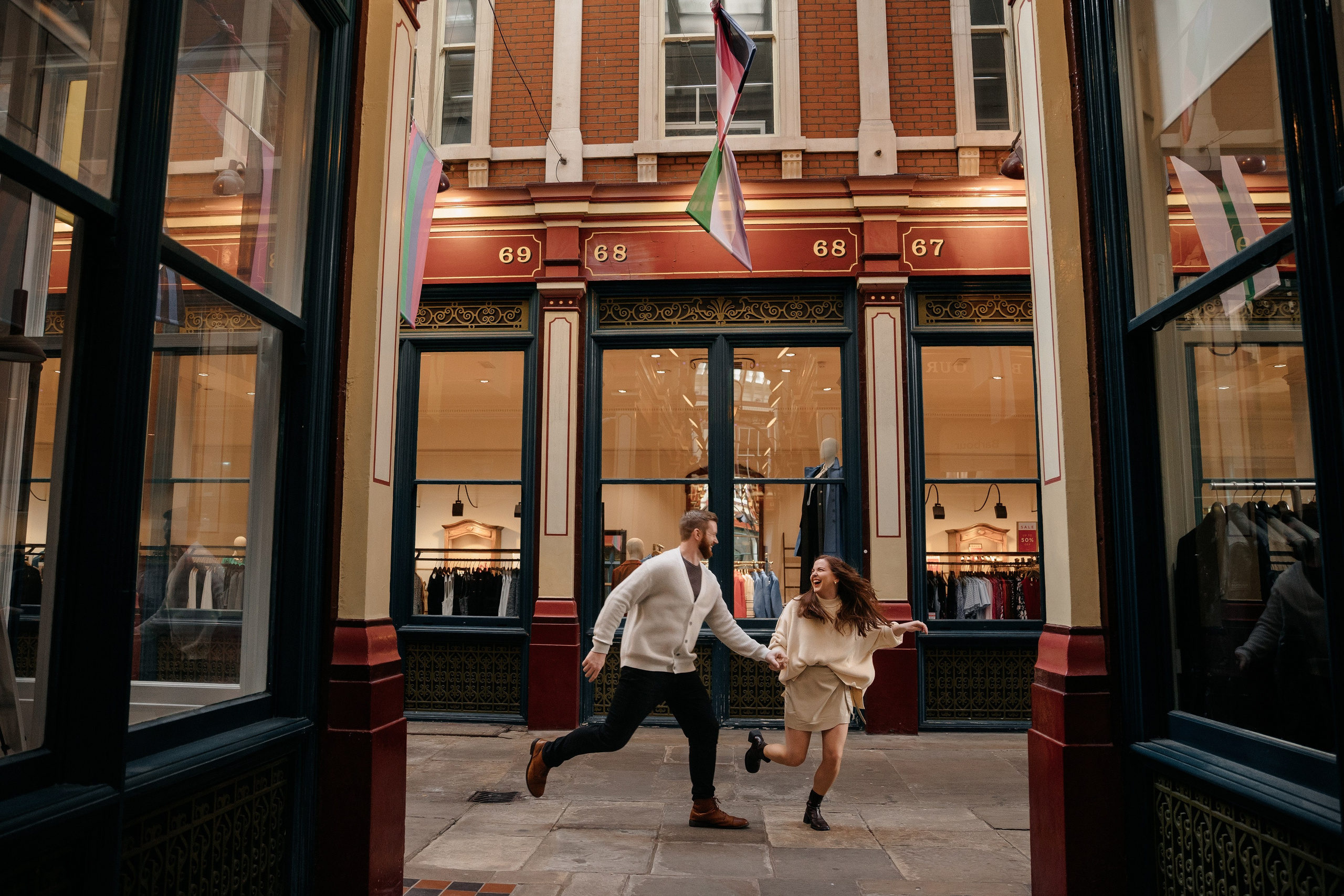 Kenna + Rob (Leadenhall Market + London City). LondonPhotoStory — Vacation Photographer in London