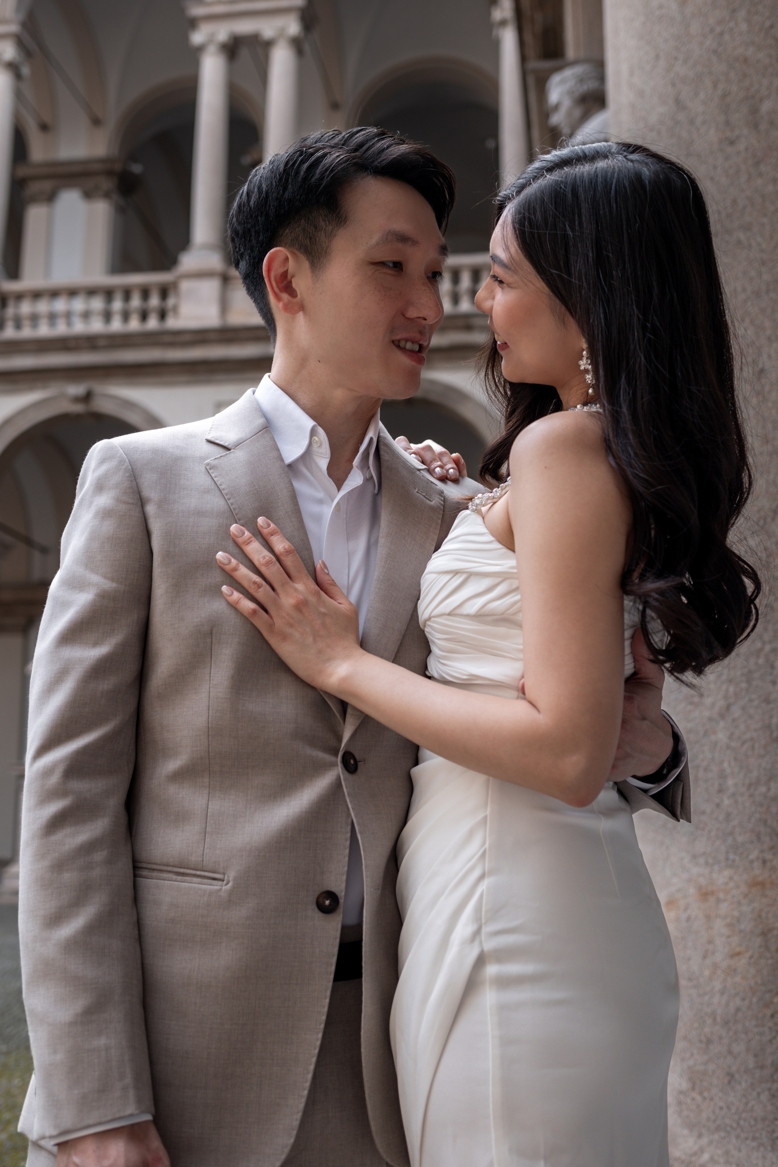 Walk in Milan. Photographer in Milan |Mila Pro Photo