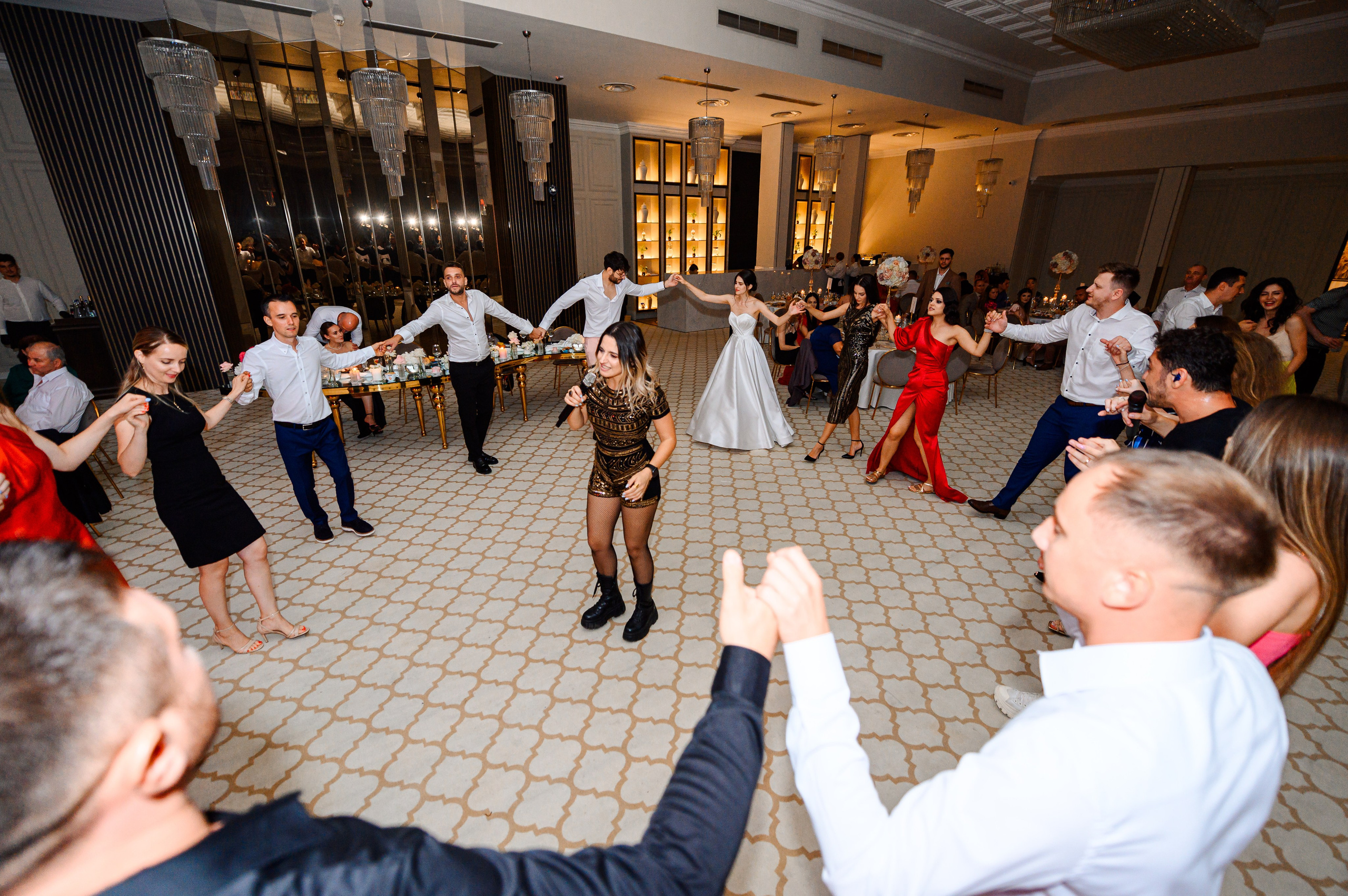 Madalina & Ovidiu. Mugurel Olteanu Fotograf