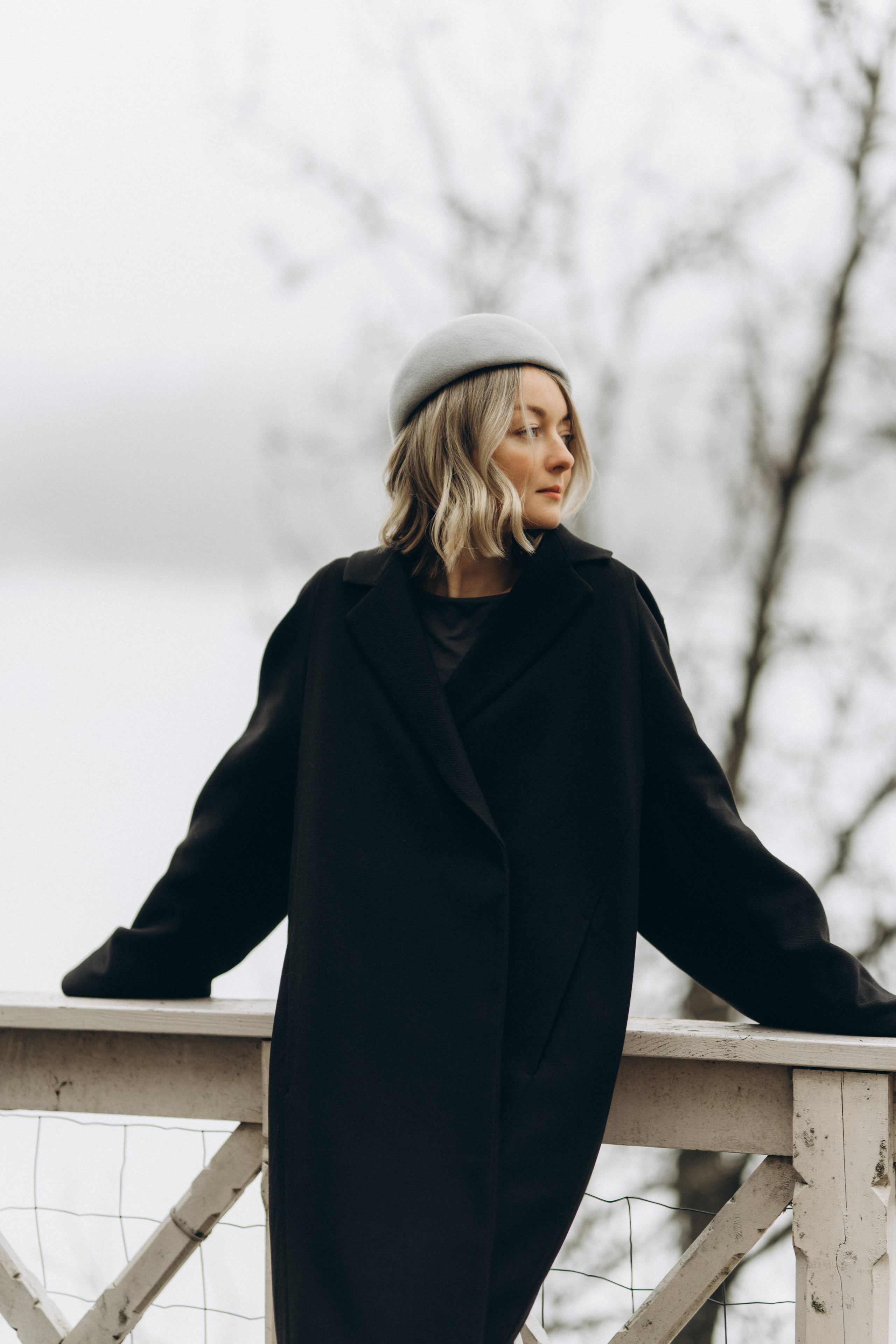 Woman phoshoot. Wedding and portrait photographer in Helsinki Vickan O