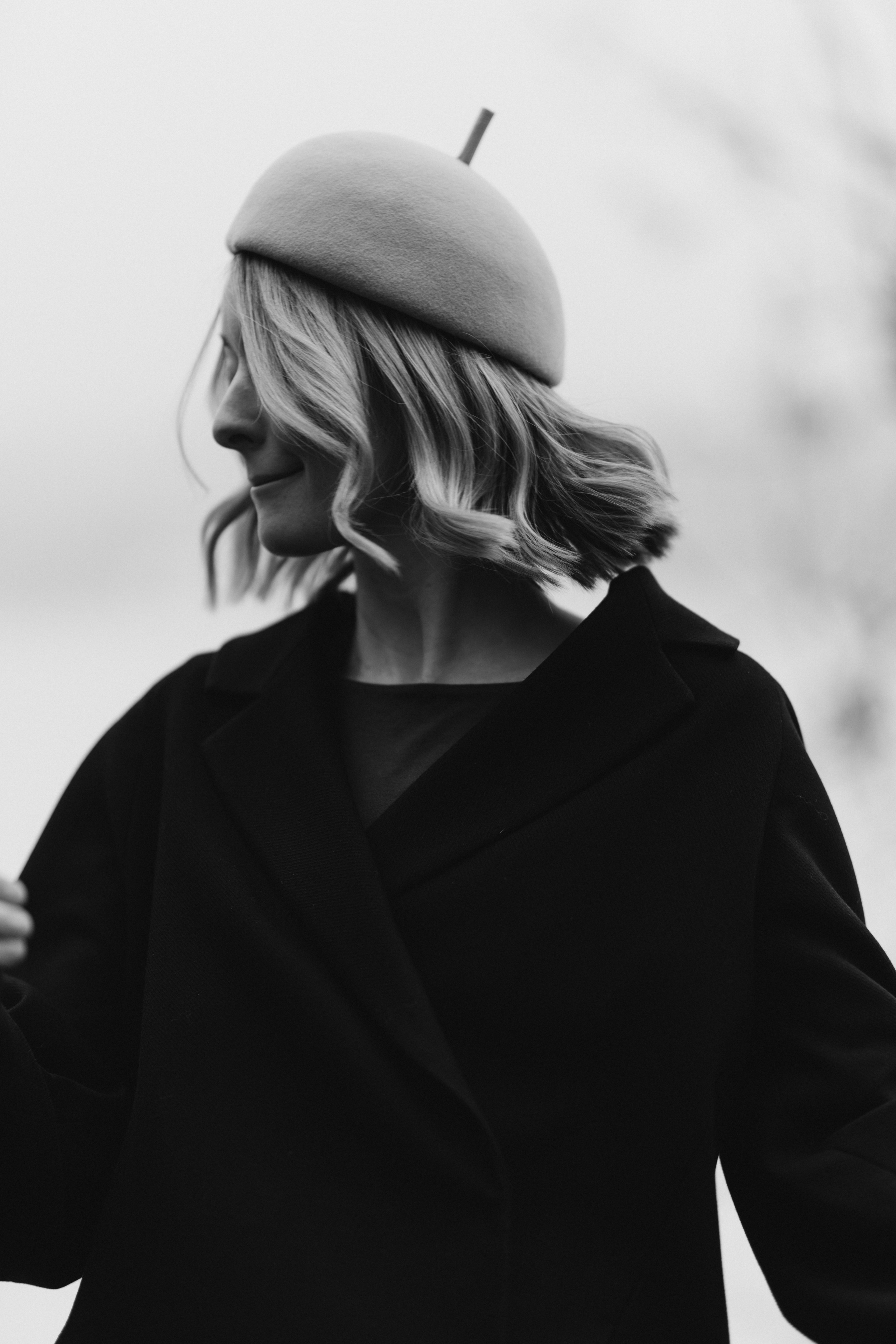 Woman phoshoot. Wedding and portrait photographer in Helsinki Vickan O