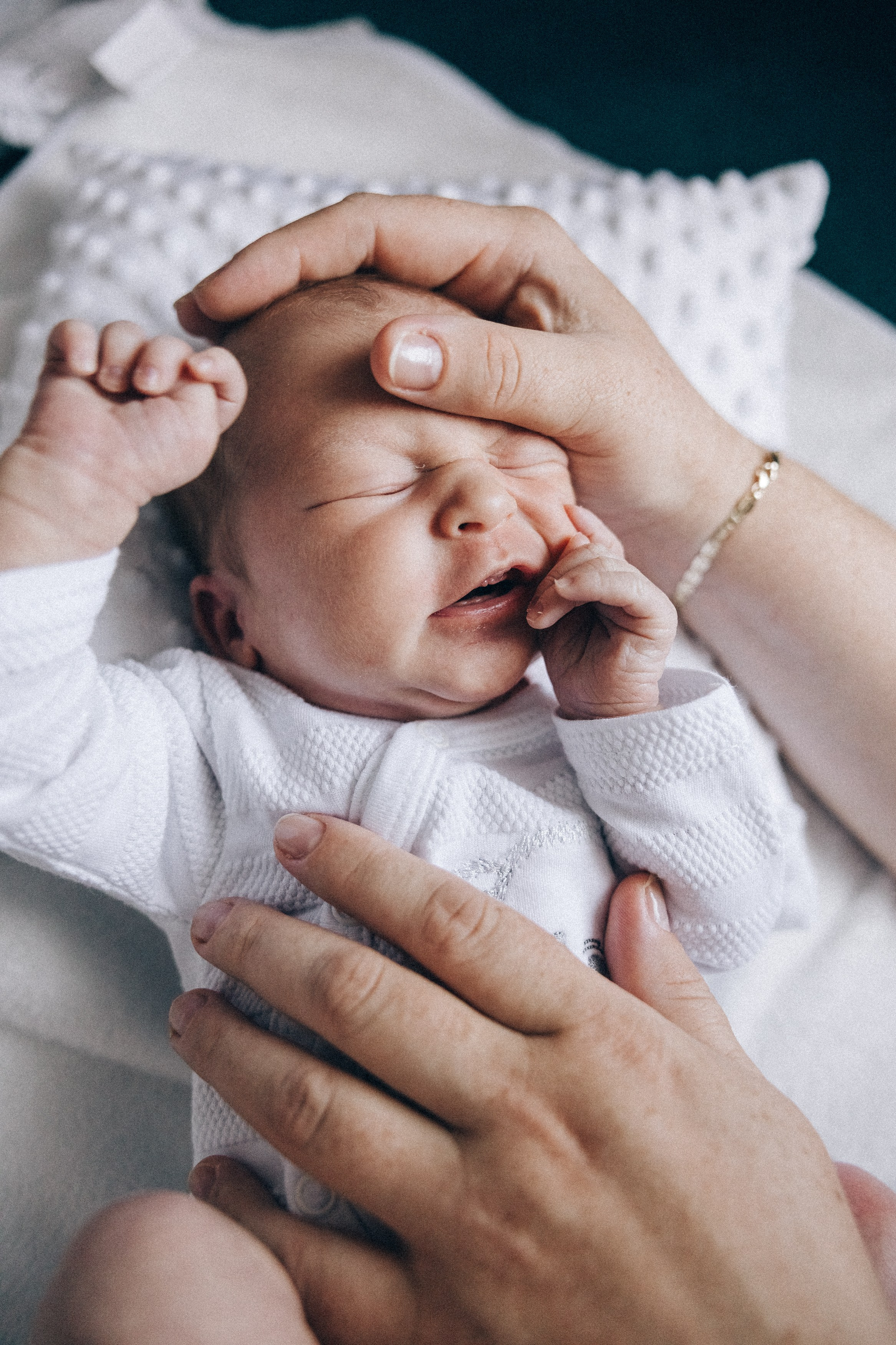 Newborn focení. Lifestyle a rodinná fotografka v Pisku Oxana Telupilova
