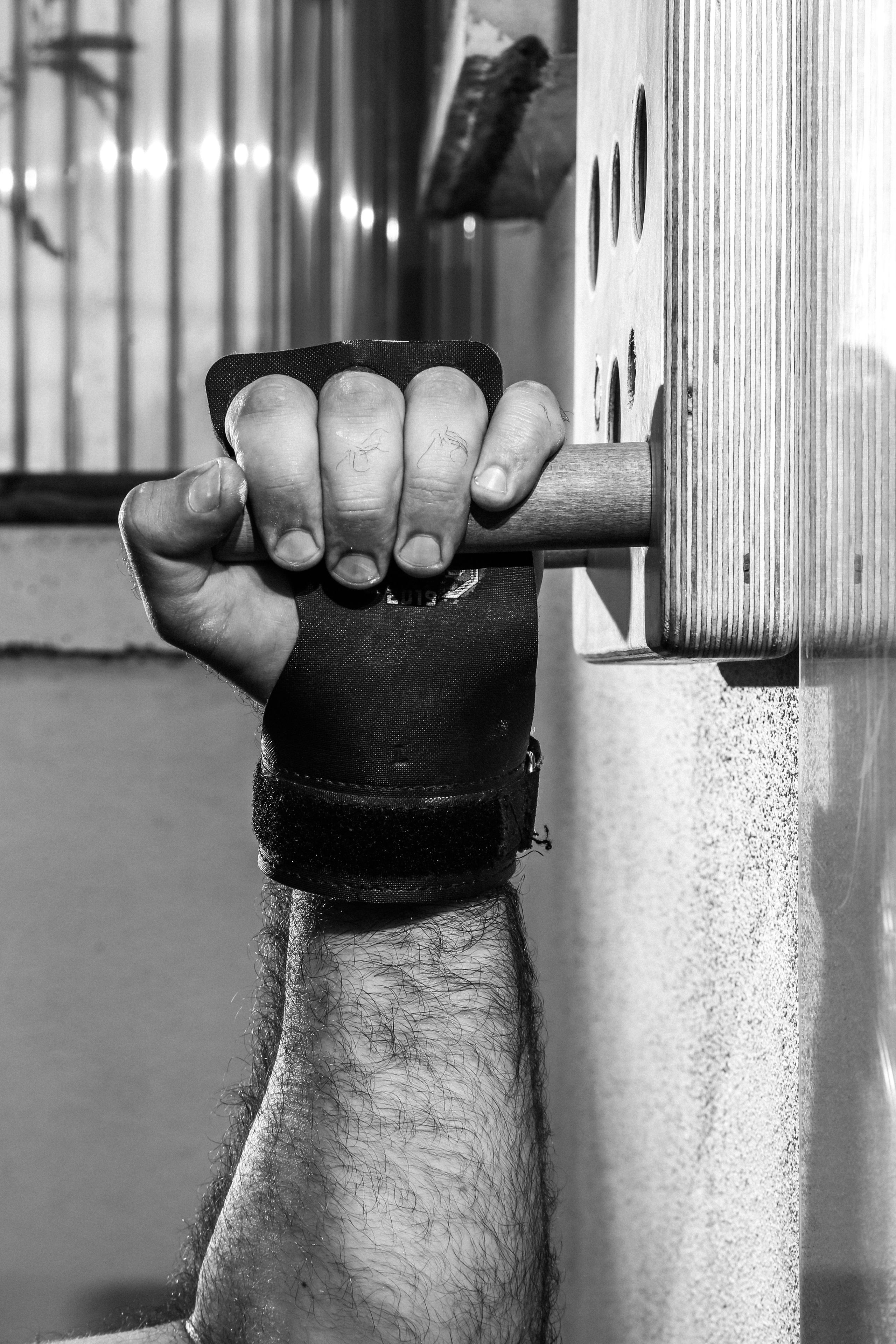 CrossFit by Artak & Anahit. Wedding and family photographer in Cork, Ireland. Tigran