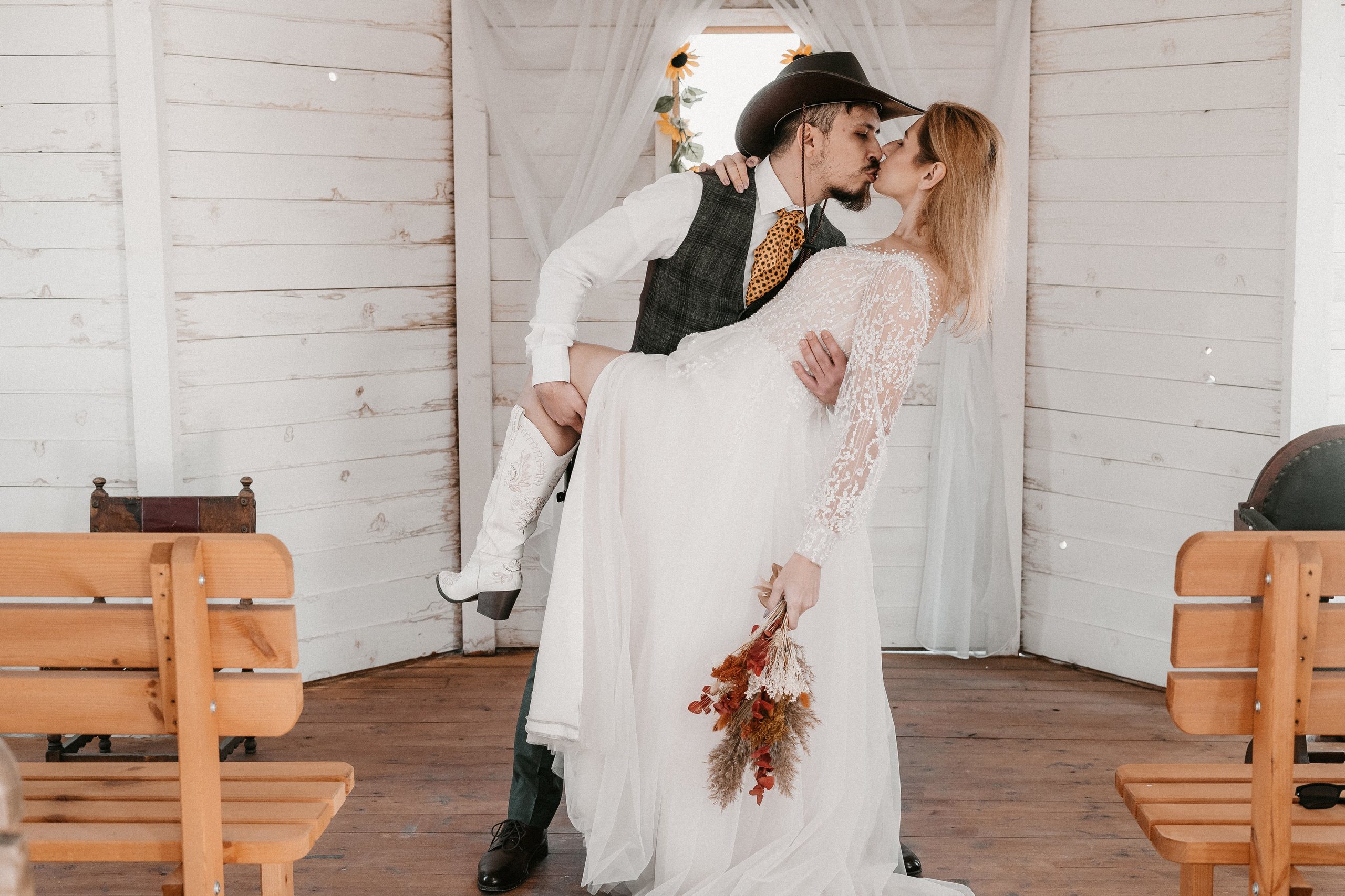 Christiana & Gyuszi. Dara Lens | The art of remembering