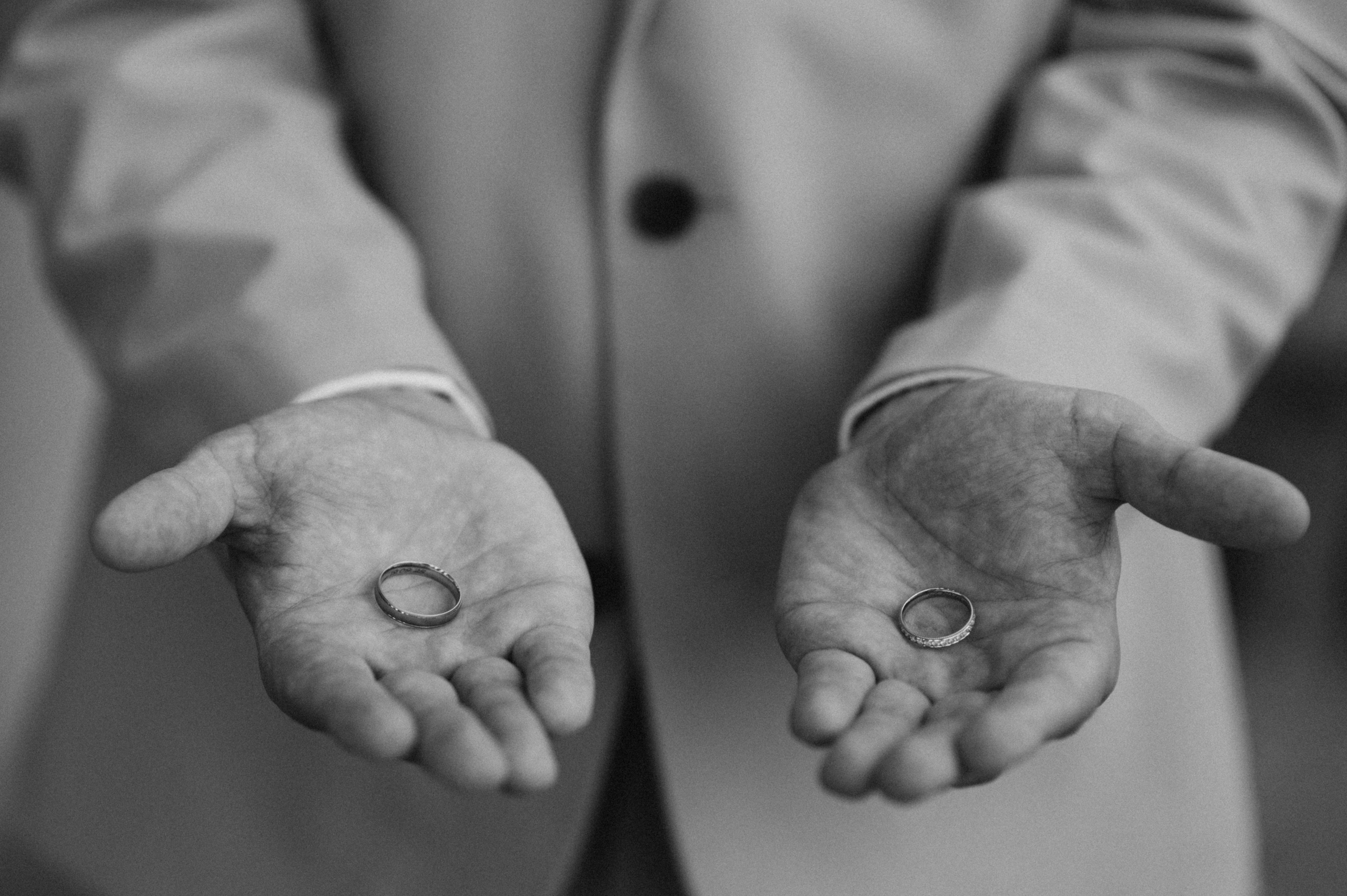 CIVIL WEDDING IN STADTSCHLOSS IN HERRIEDEN. Photographer in Nuremberg Irina Mehnert from Ansbach