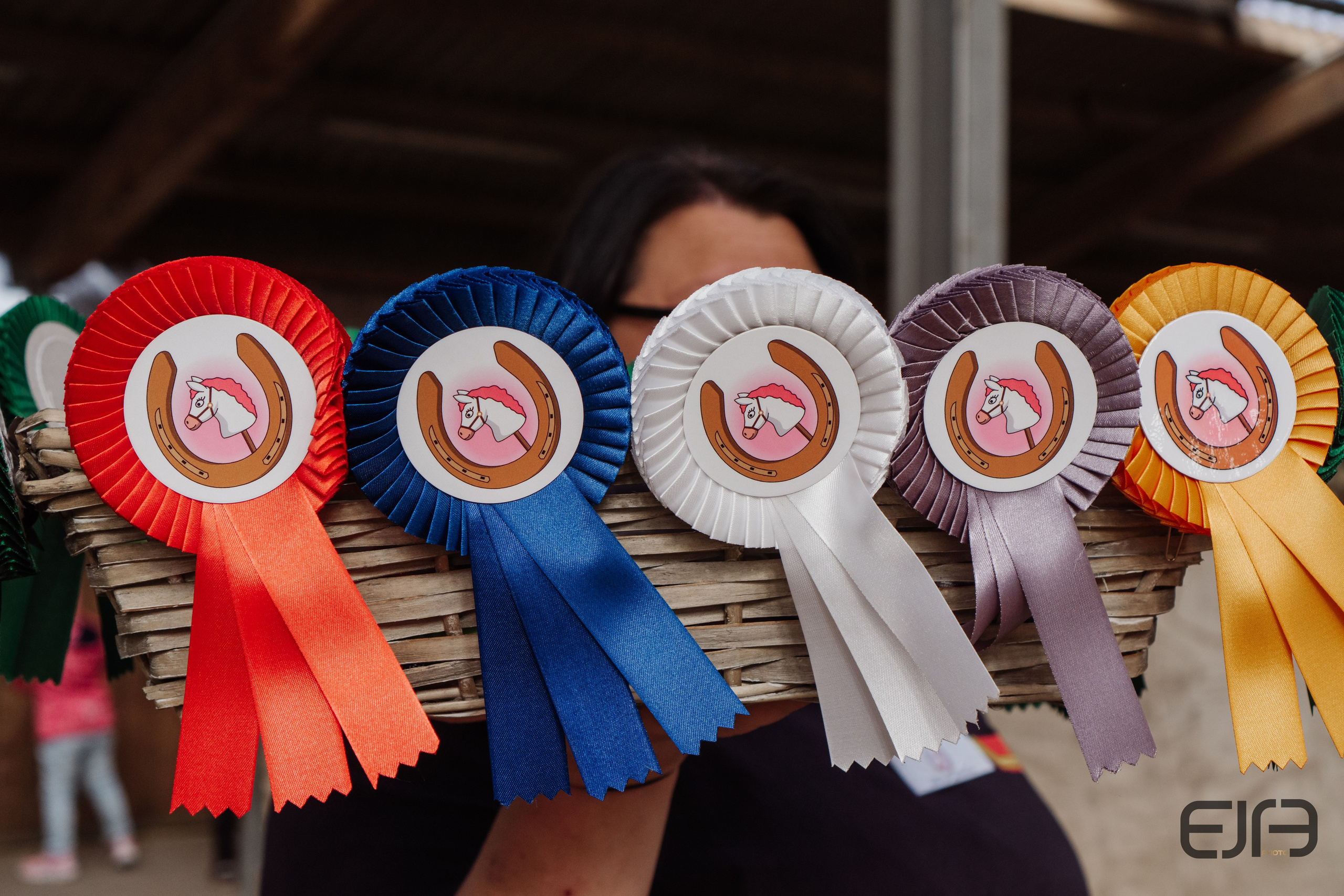 Hobby Horsing am Kaiserstuhl. Kreatives Design & Fotografie – Dein Partner für starke visuelle Auftritte