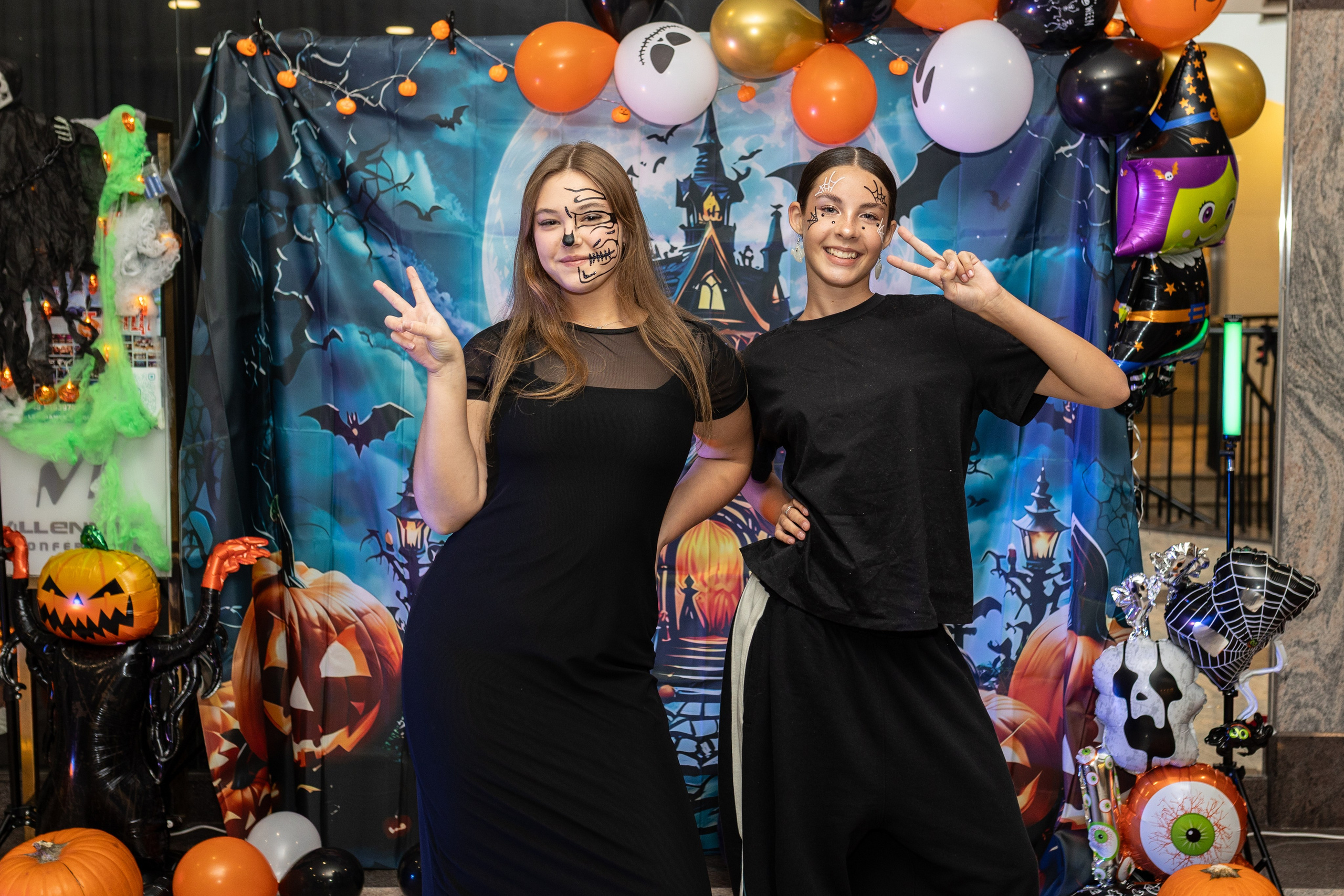 Leo dance studio Helloween 2025. Семейный и детский фотограф в Варшаве Мила Бобровская