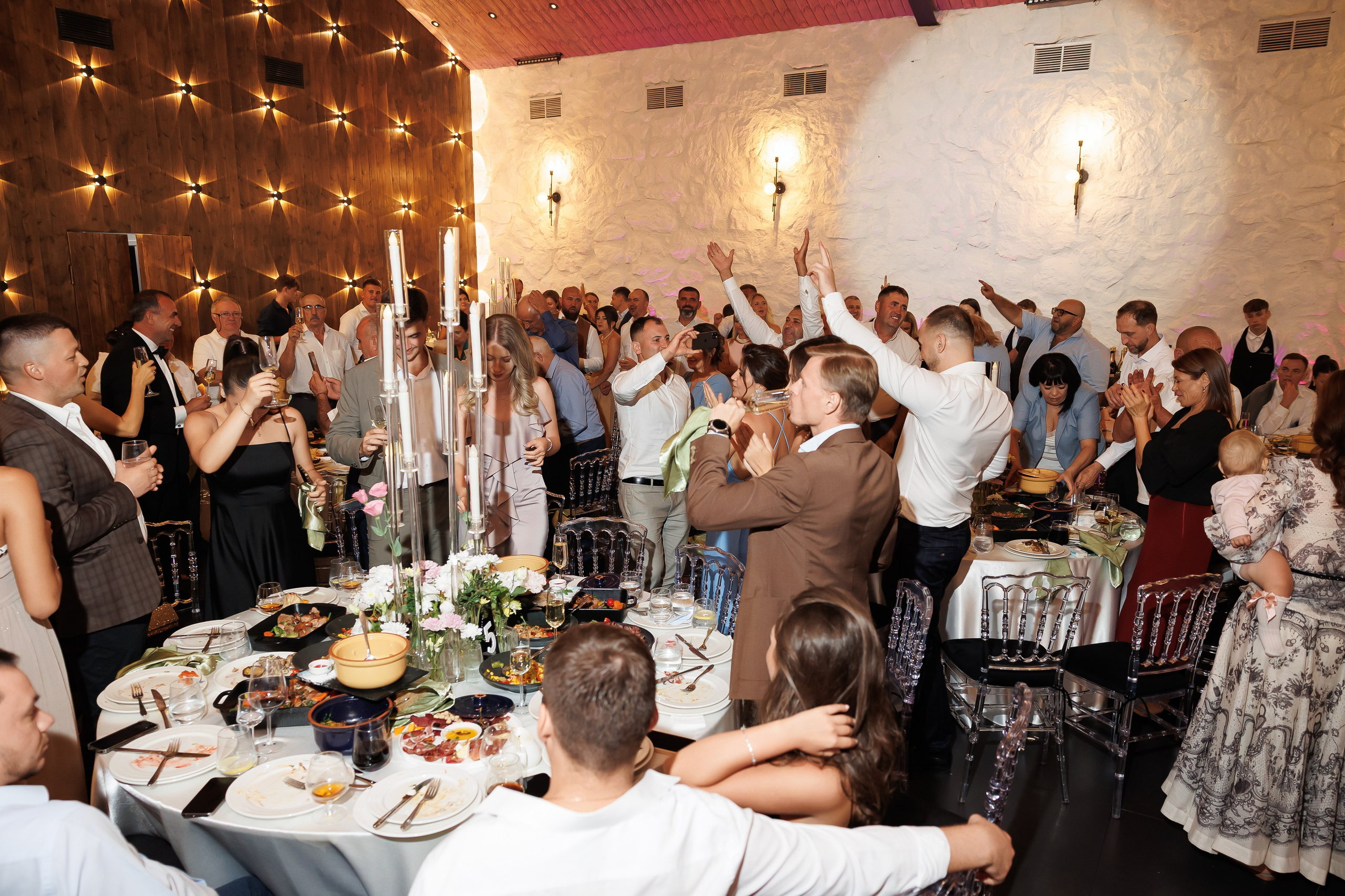 Gabriel & Evelina — Lago — Wedding Day. Servicii Foto și Video 067188353