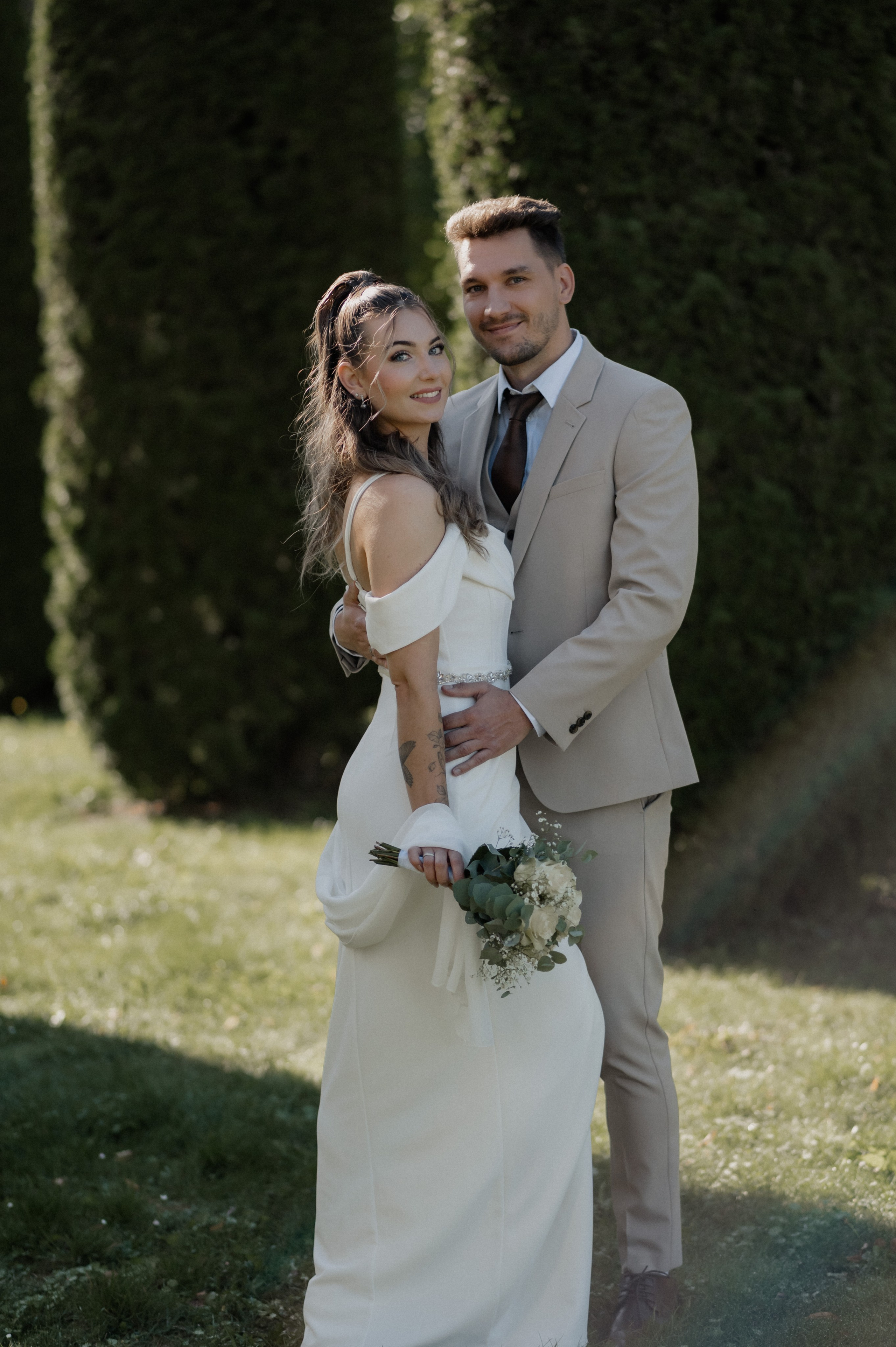CIVIL WEDDING IN STADTSCHLOSS IN HERRIEDEN. Photographer in Nuremberg Irina Mehnert from Ansbach
